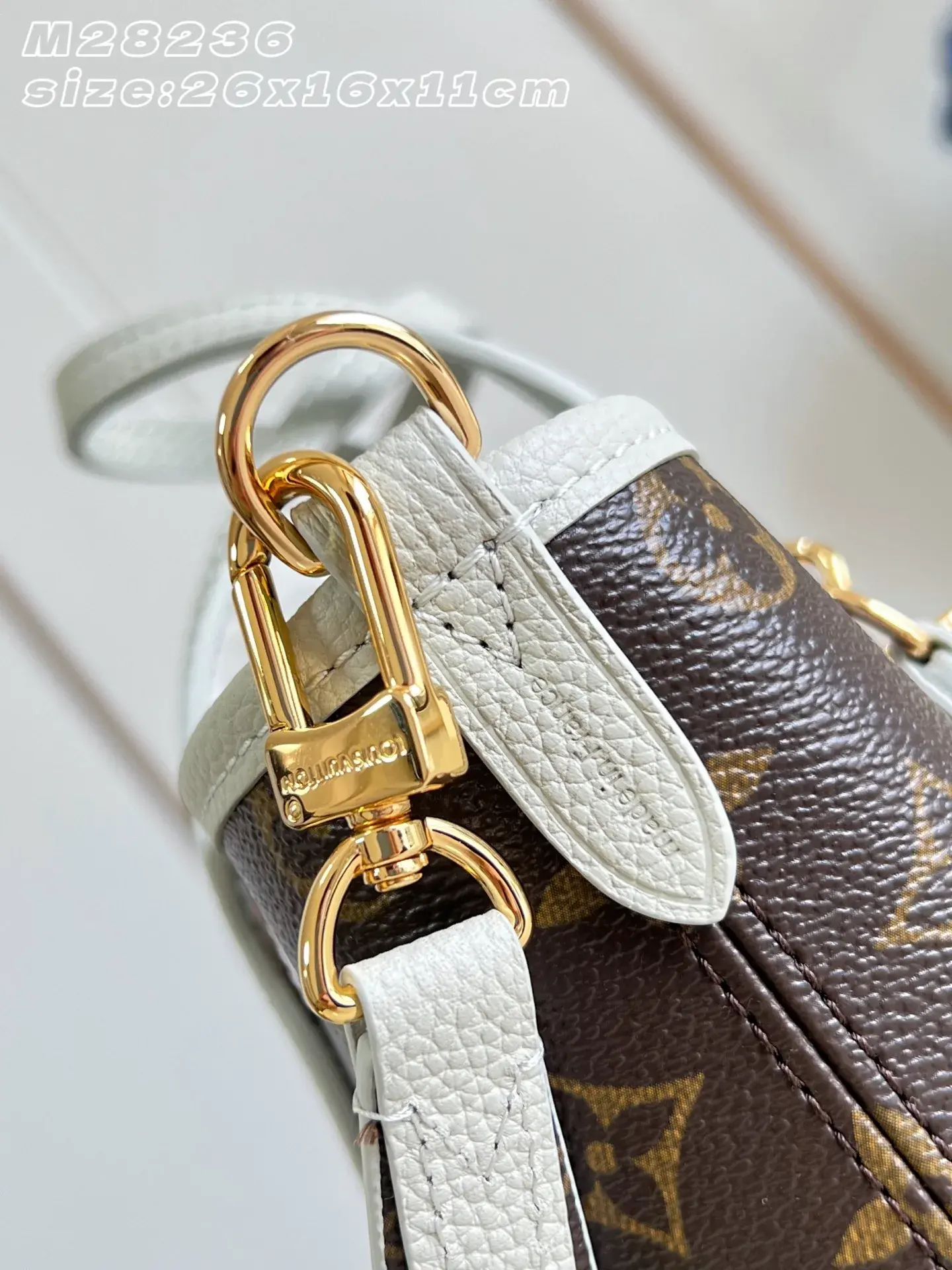Louis Vuitton Gold Neverfull Tote Bag product photo from LabelPicks