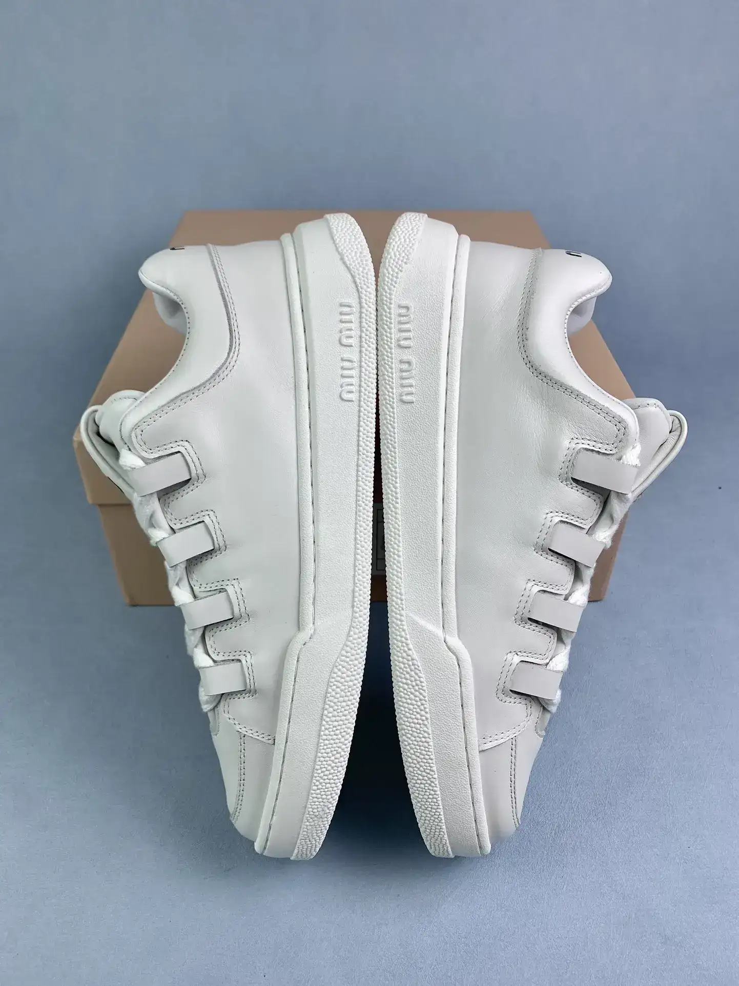 Leather sneakers product photo from LabelPicks