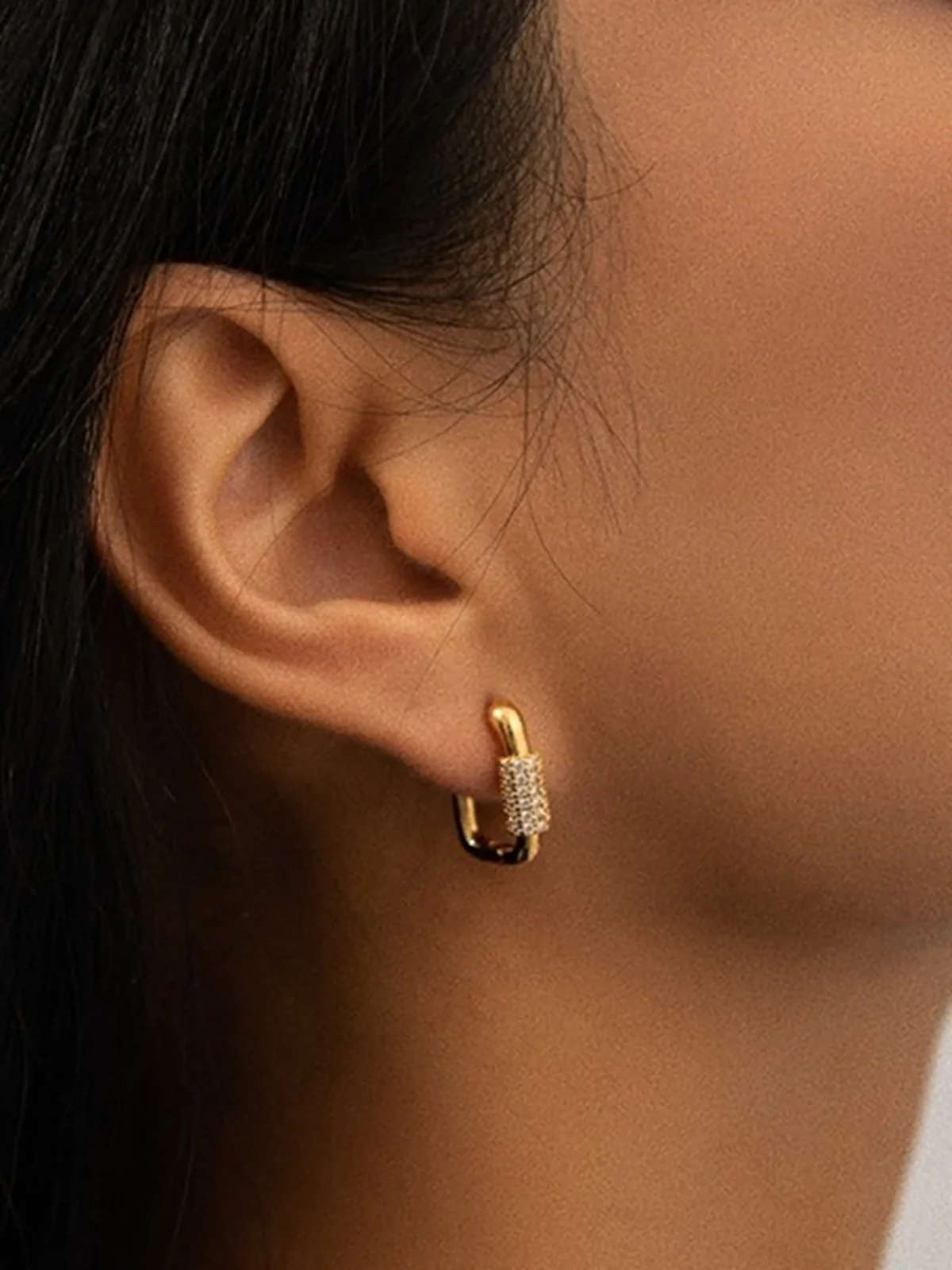 Square Chubby Diamond Earrings