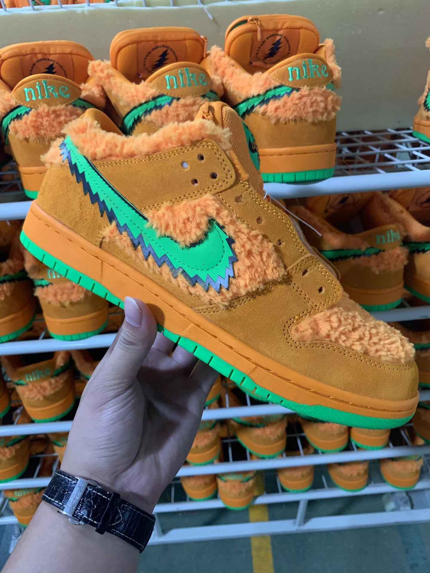 SB DUNK Grateful Dead Bears Orange