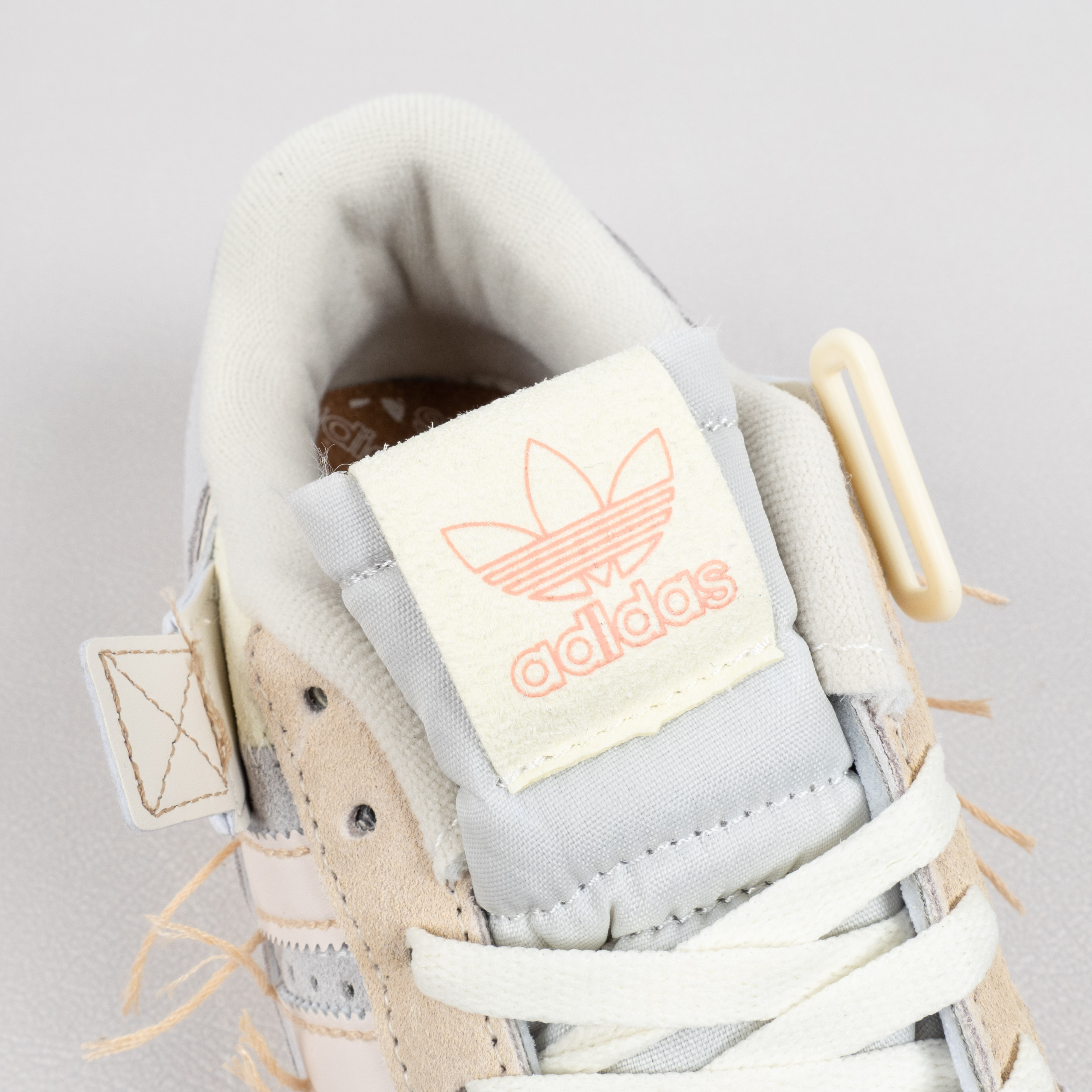 Forum 84 Low OW