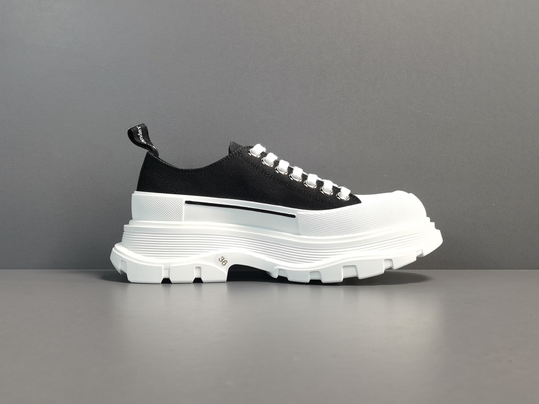 Tread Slick Low Lace Up Black White