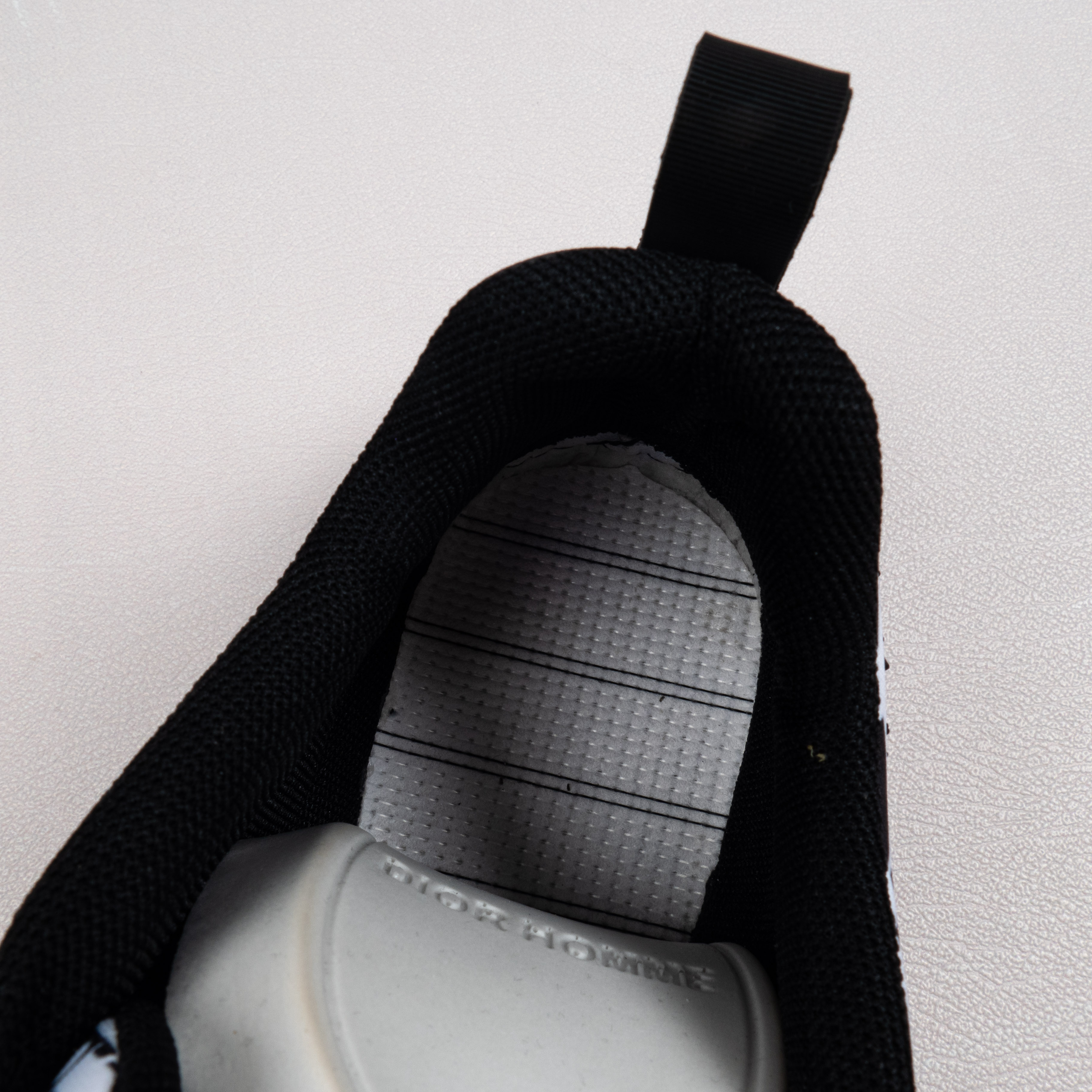 【Free shipping】女鞋 DlOR 运动休闲老爹鞋松紧鞋带黑色