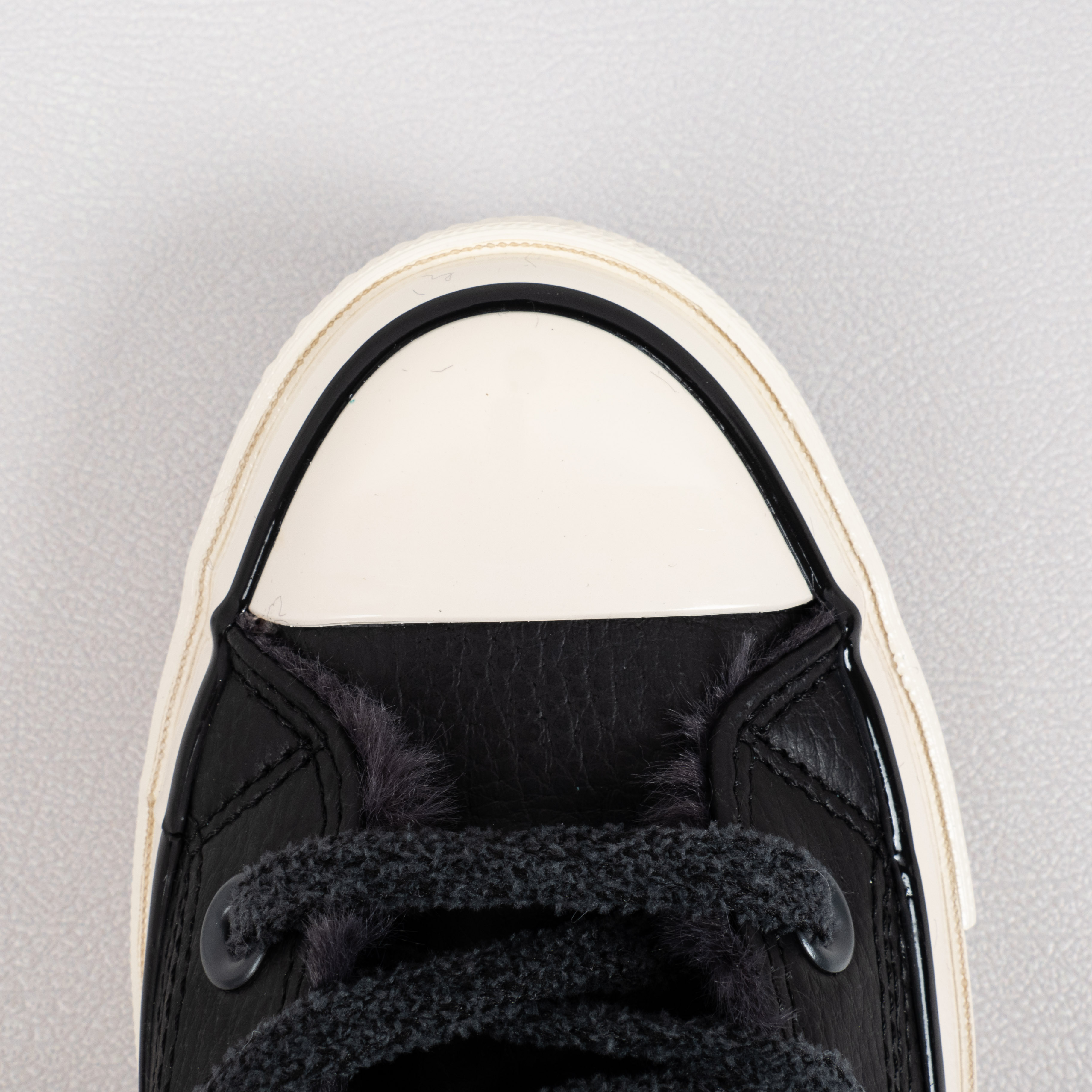 [Free Shipping]男女鞋 Converse Chuck 70s 皮面加绒帆布板鞋569516C