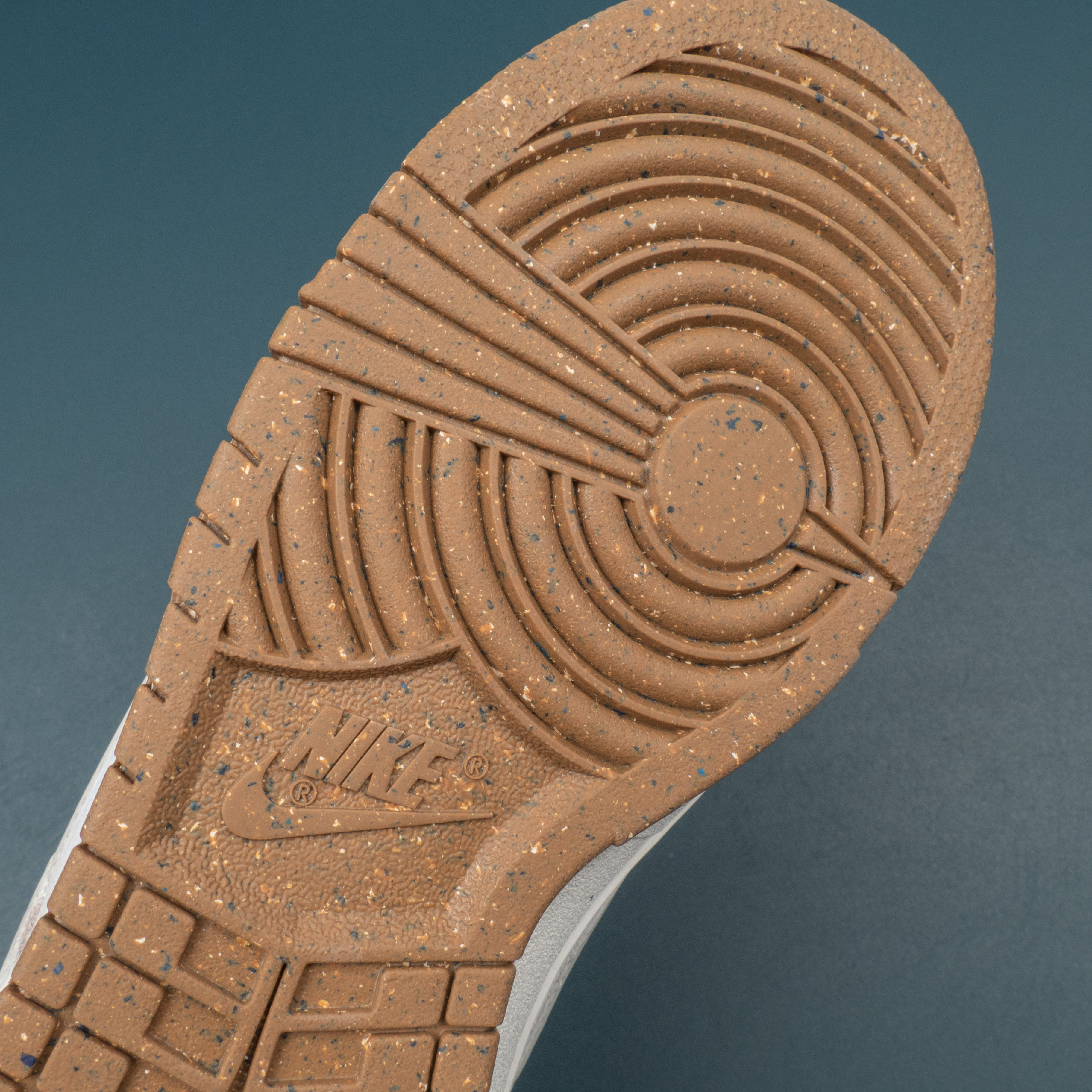 Dunk Low SE 85 Double Swoosh Sail Orange