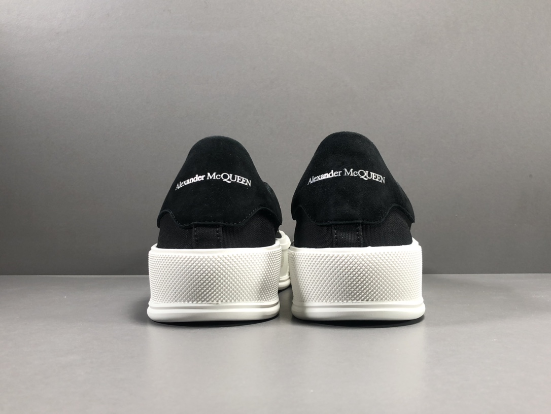 Deck Skate Plimsoll Lace-Up Black White