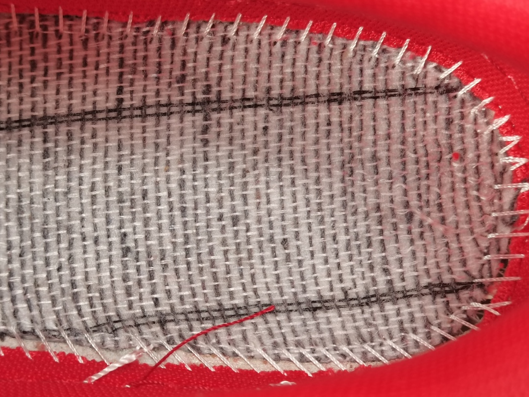 Skel Top Low White Red