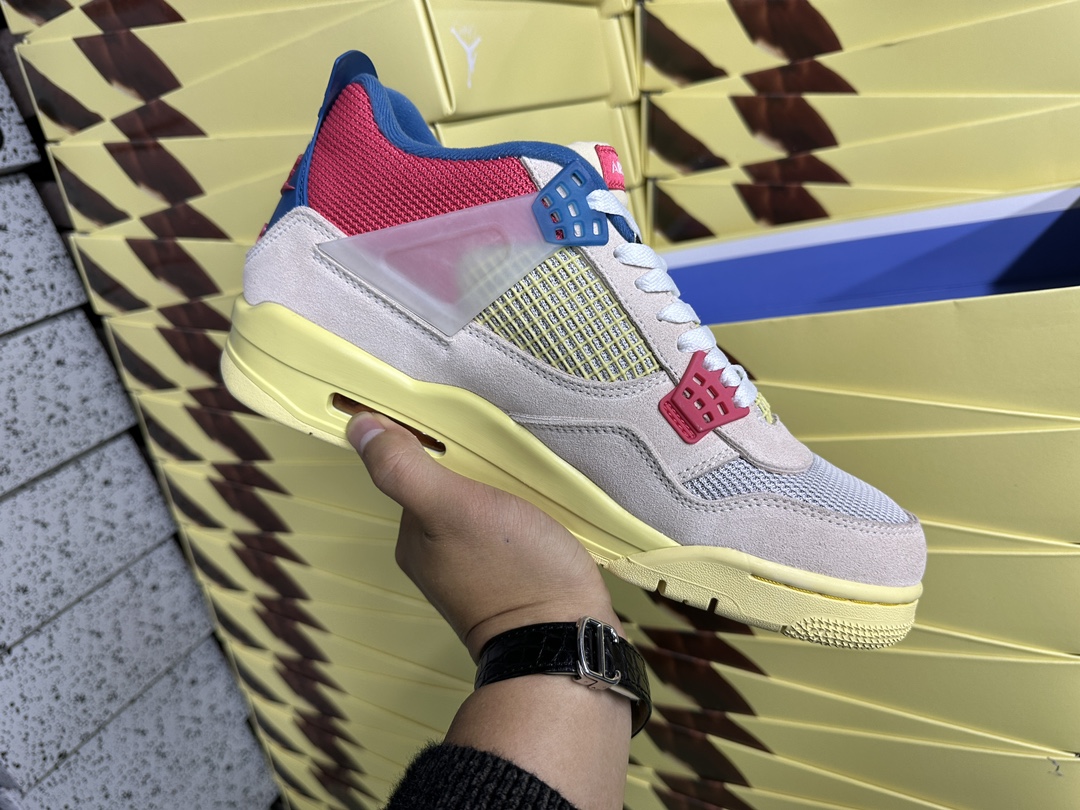 4's Retro Union Guava Ice