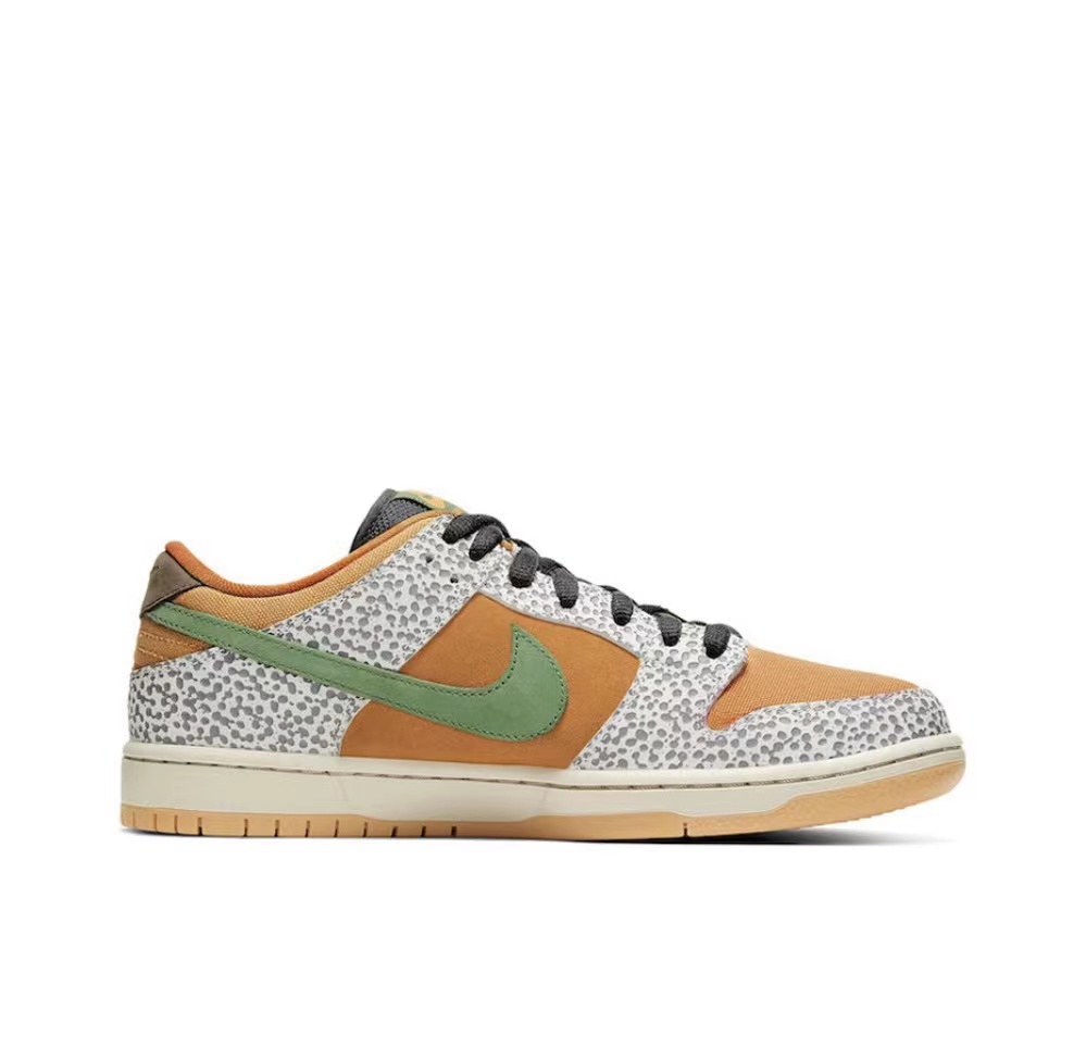 SB Dunk Low “Safari”
