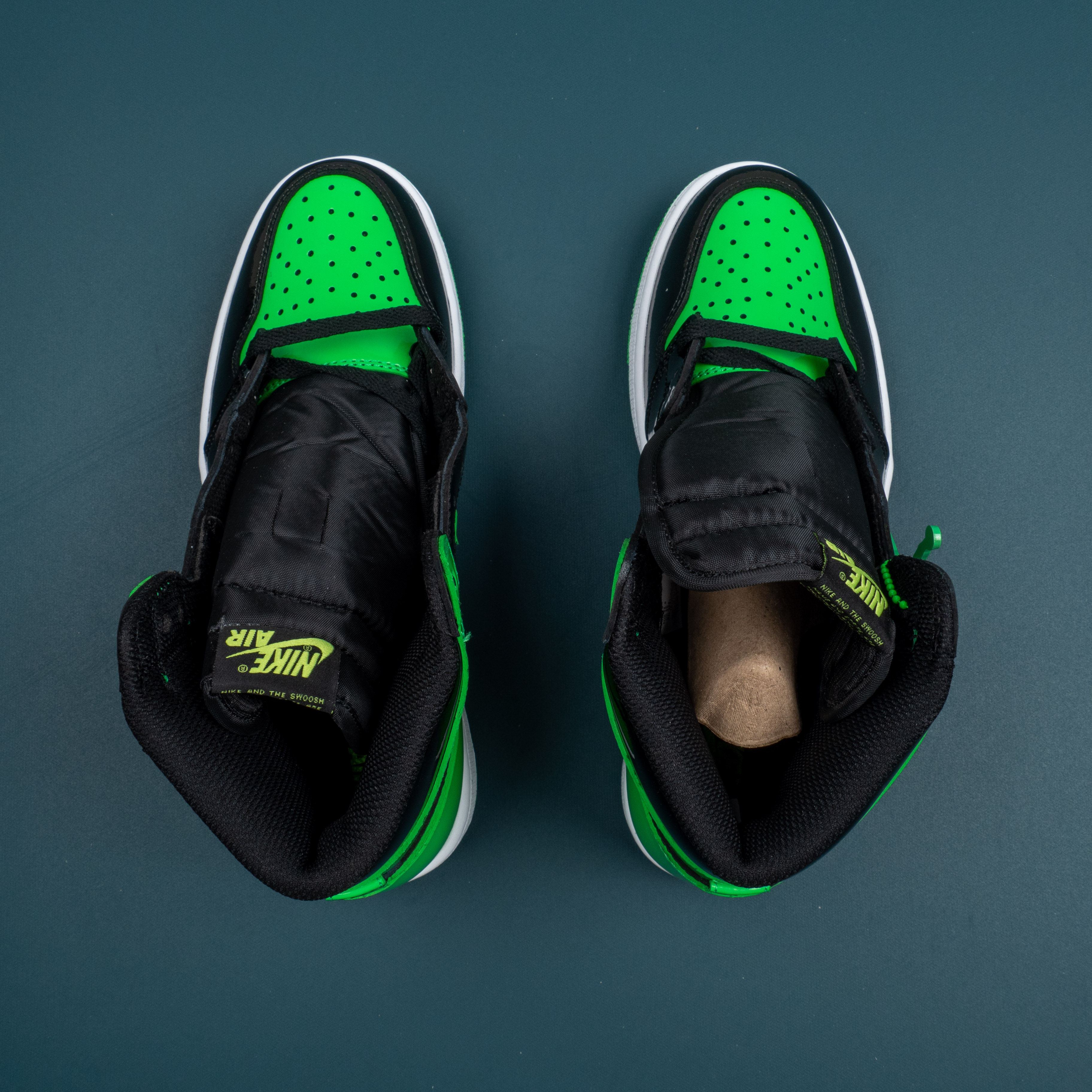 1s High Patent Black Green