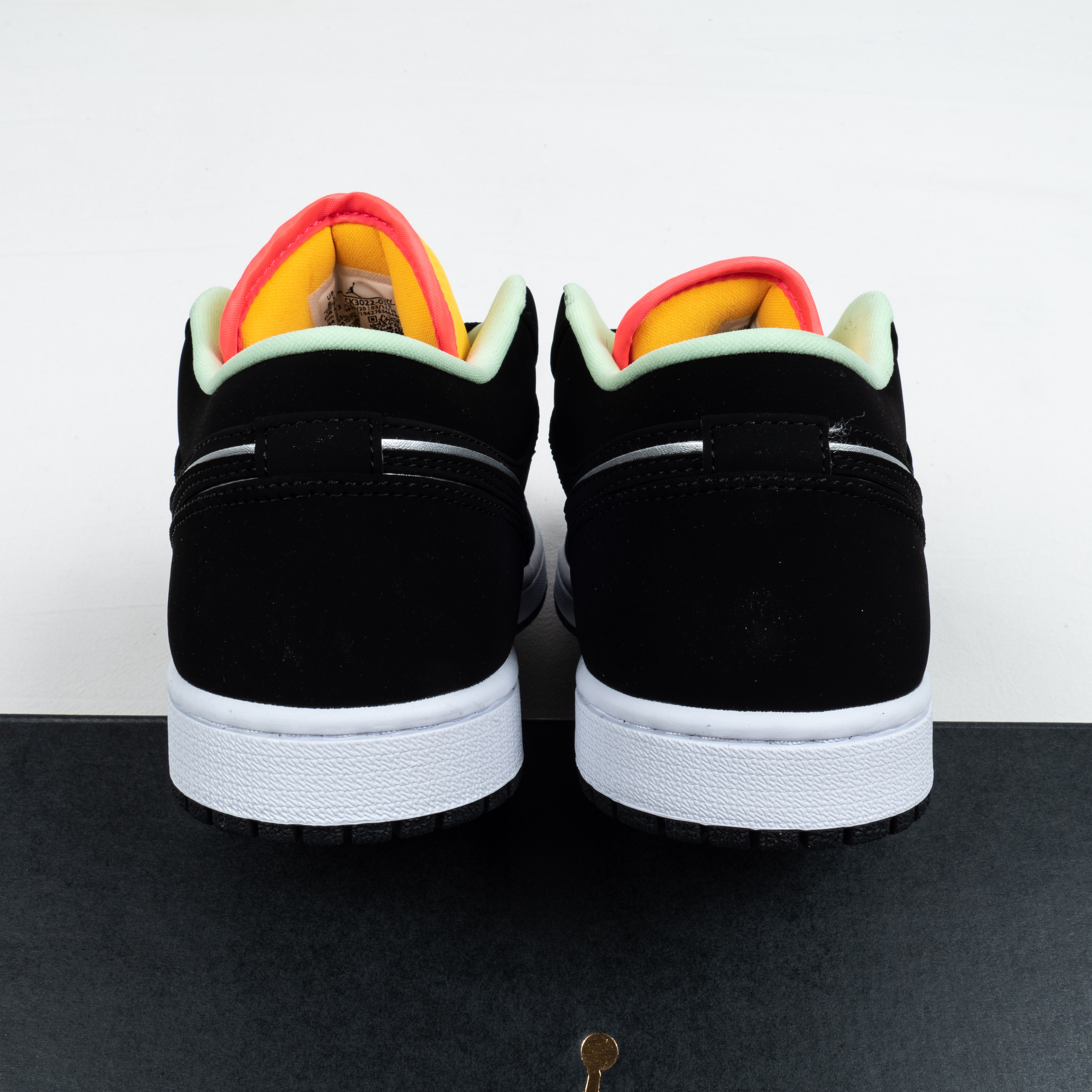 1's Low Black Aurora Green Laser Orange
