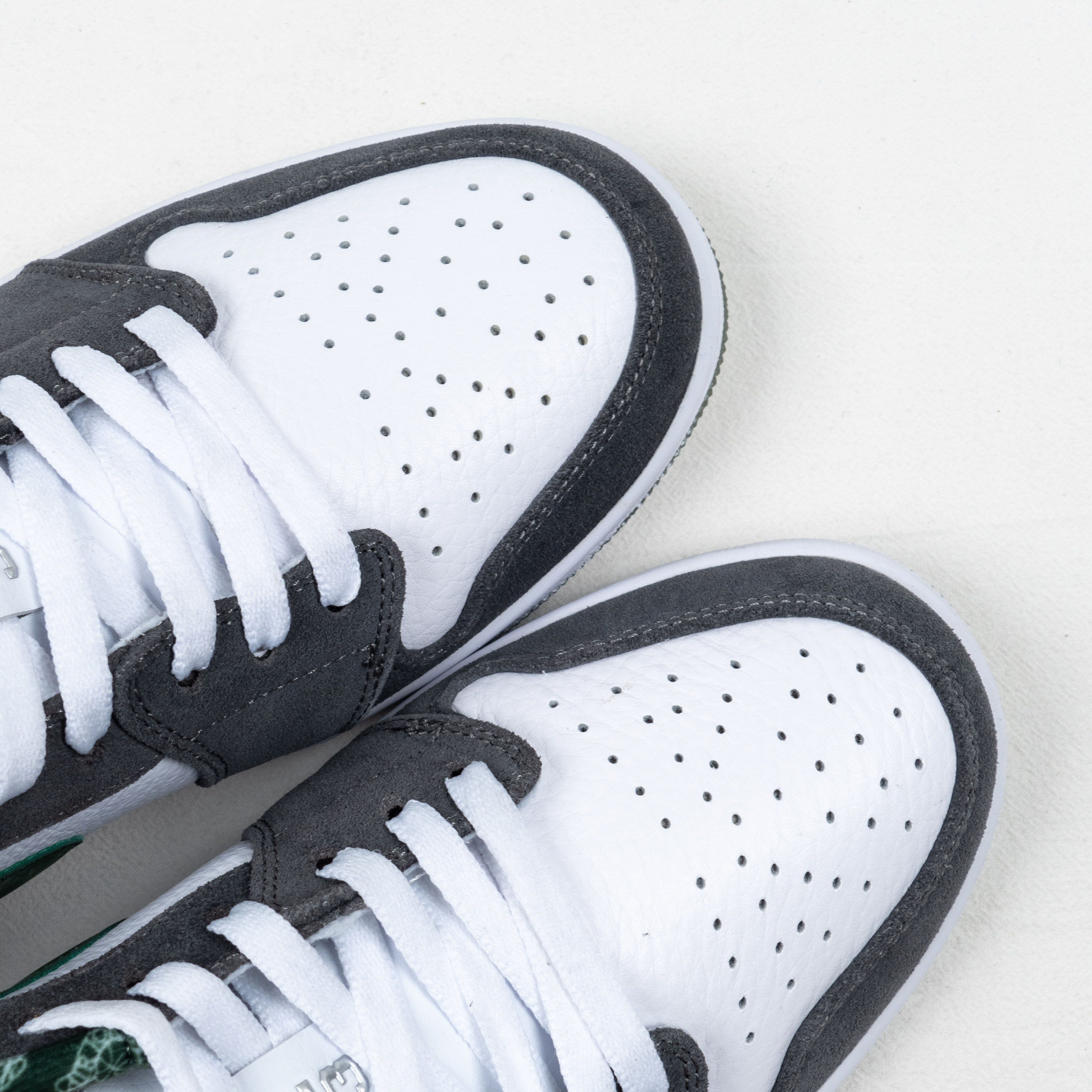 1's Retro Low North Side