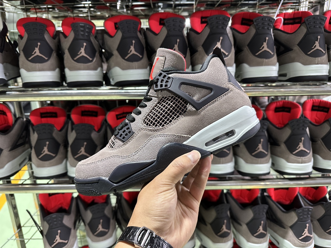 4's Retro Taupe Haze