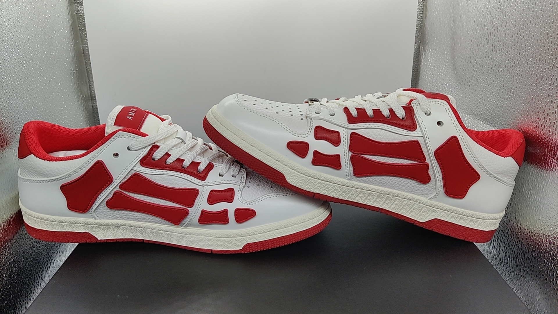 Skel Top Low White Red