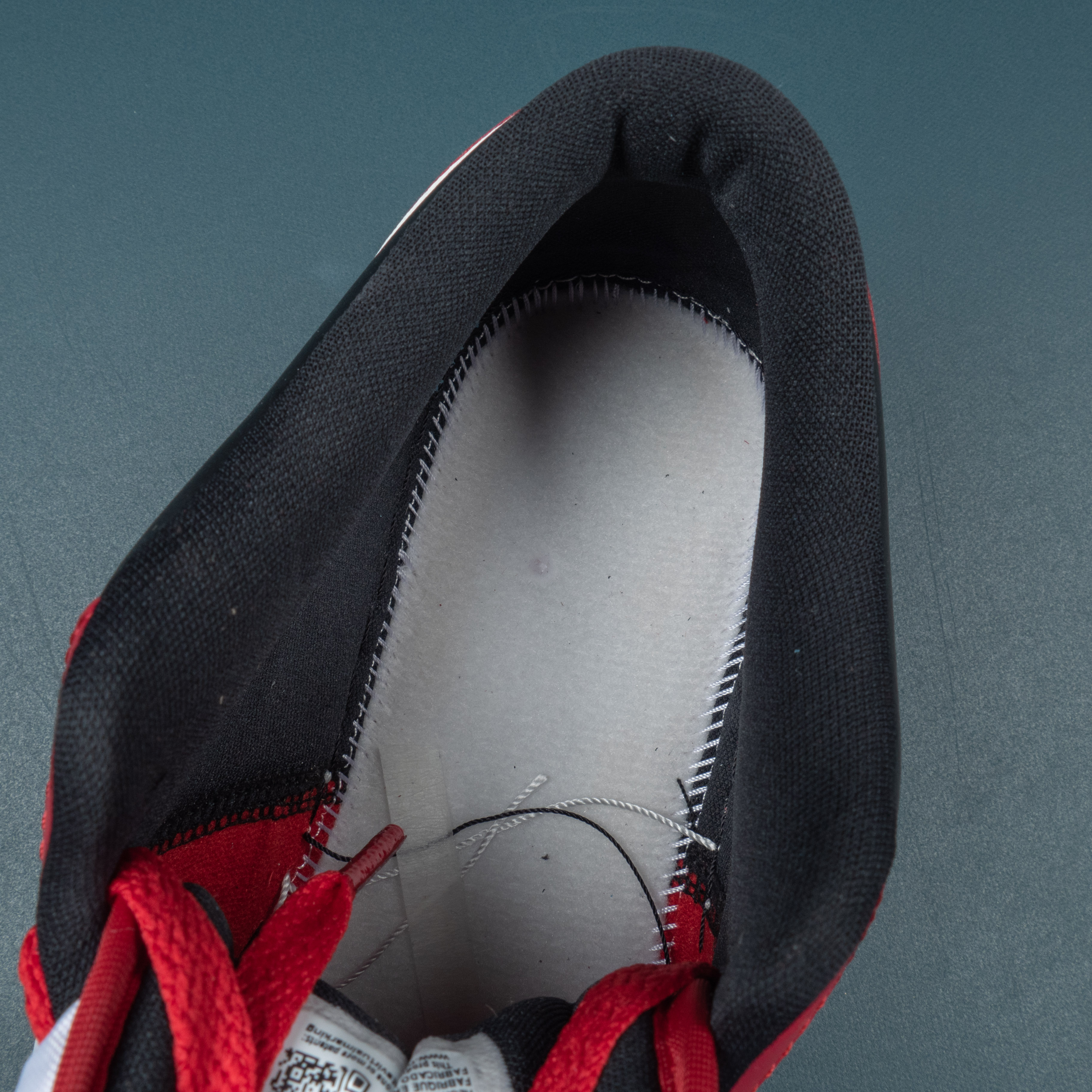 1's LowReverse Black Toe