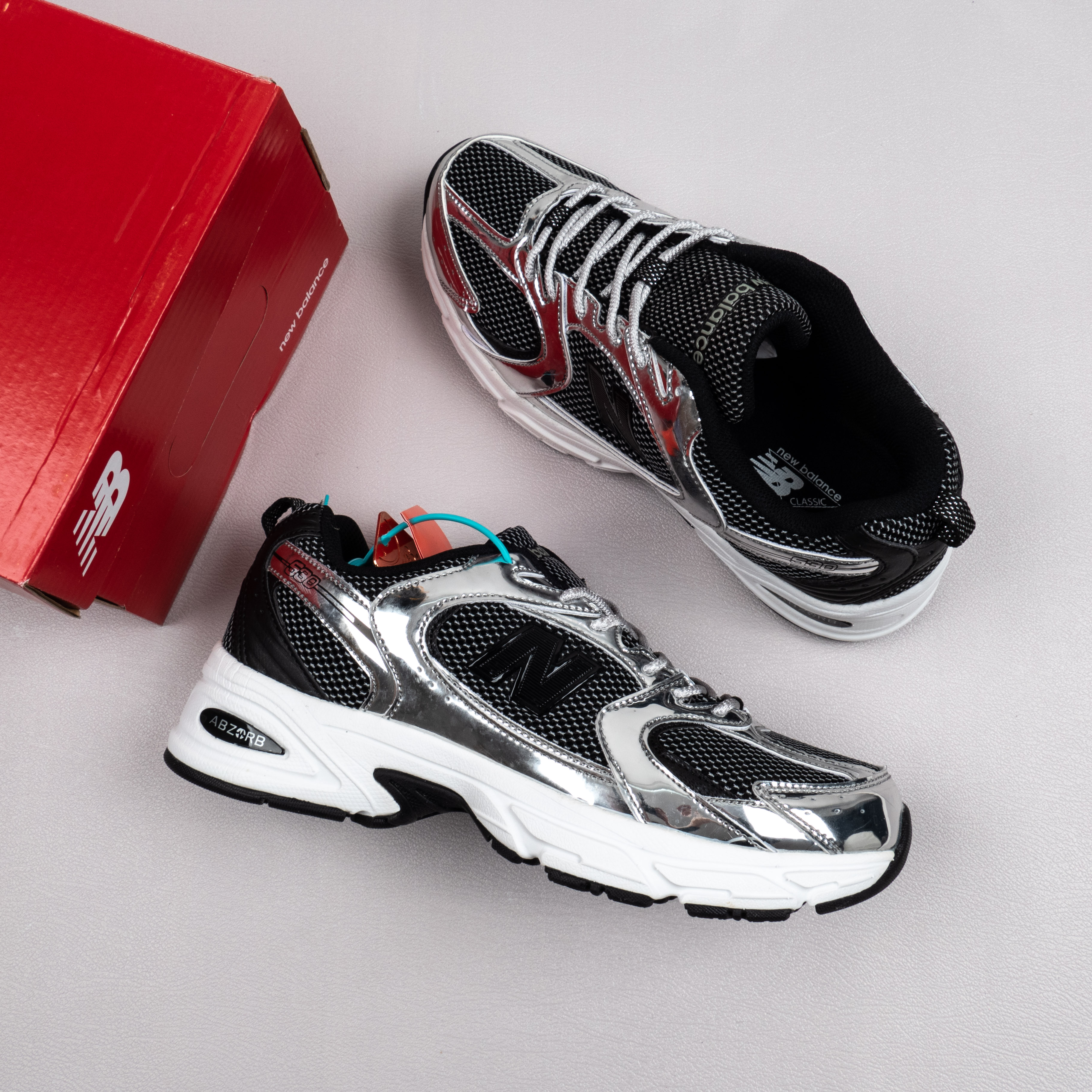 【Free Shipping】NB530系列复古跑步鞋老爹鞋 MR530KK