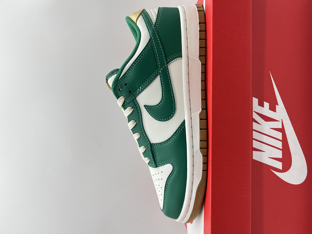 Dunk Low Malachite University Gold