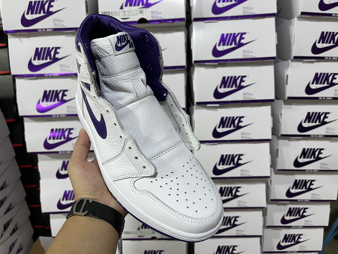 1 Retro High OG Court Purple