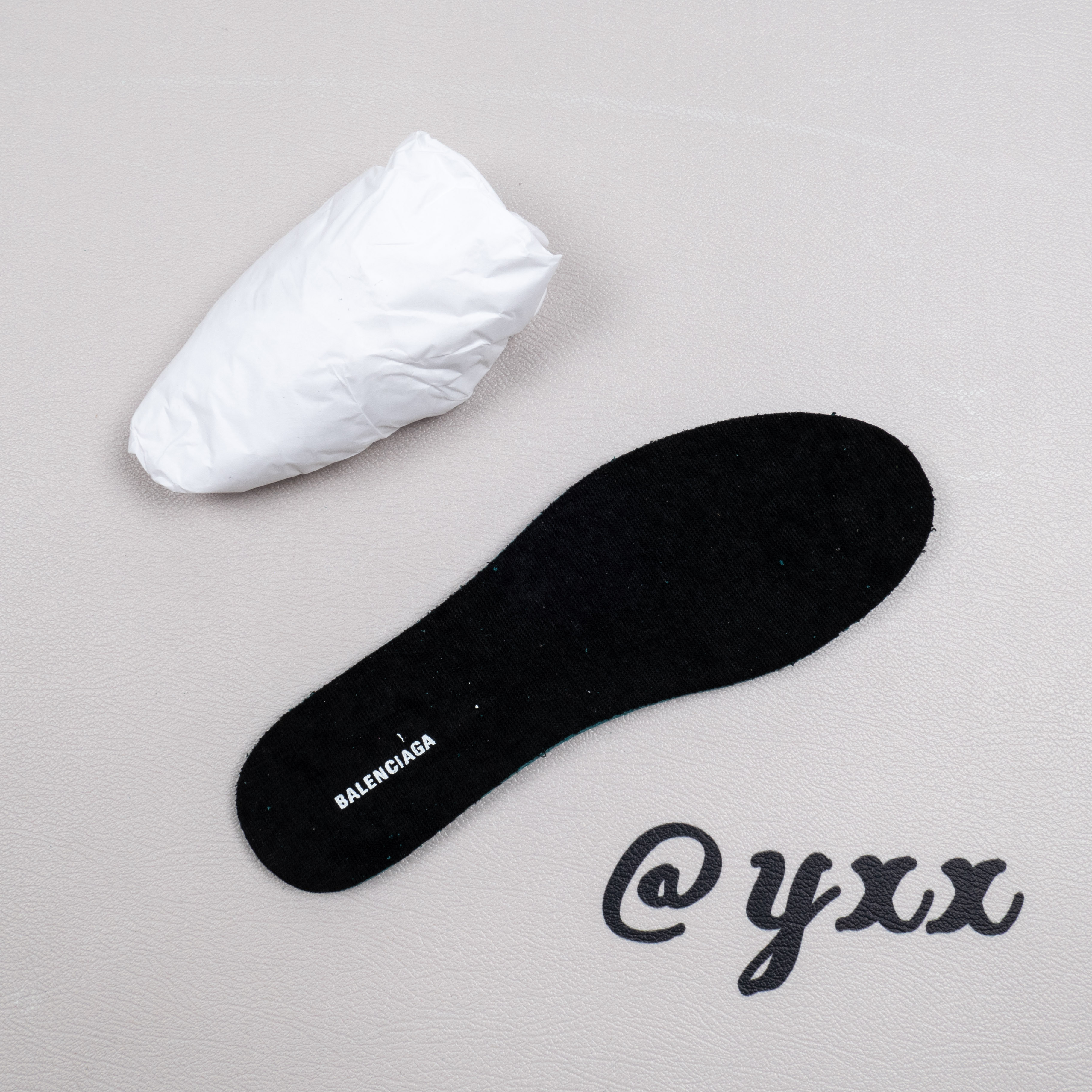 【Free Shipping】男女鞋 巴黎袜子鞋SPEED LOGO印花袜式针织运动鞋