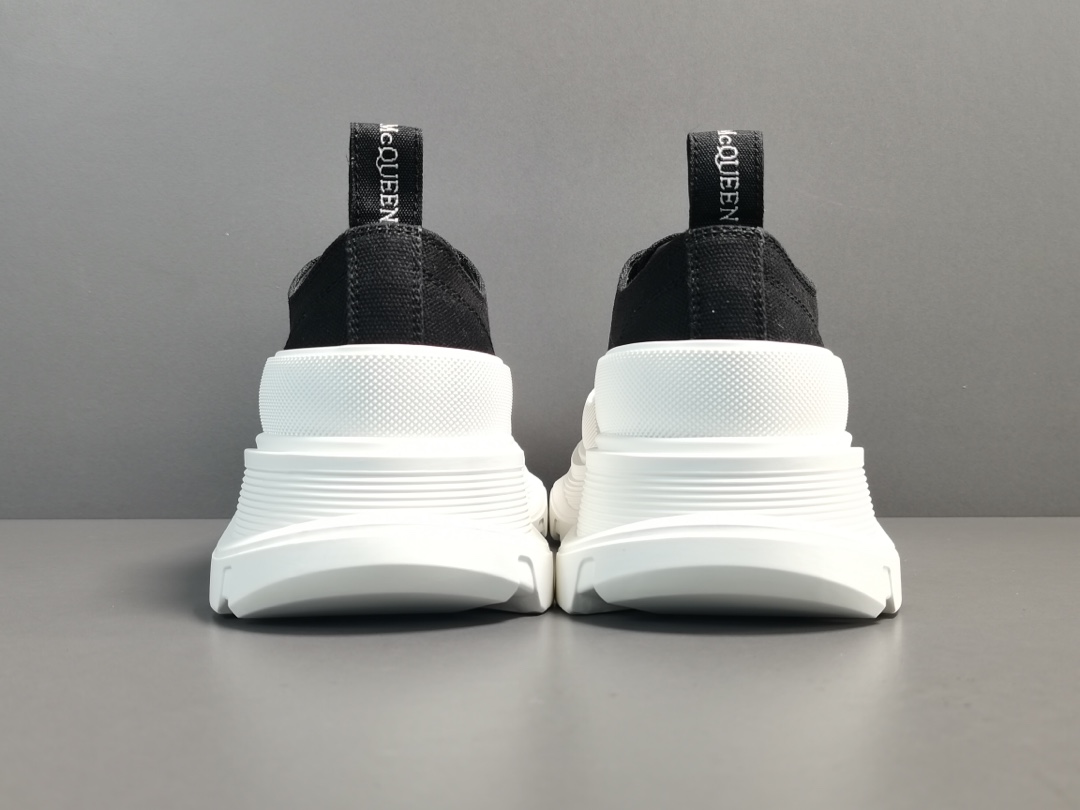 Tread Slick Low Lace Up Black White