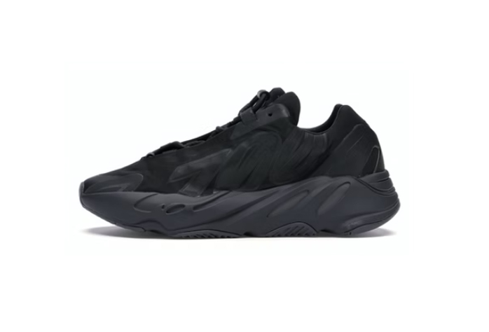 700 MNVN Triple Black