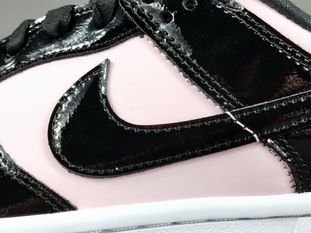Dunk Low Pink Foam Black