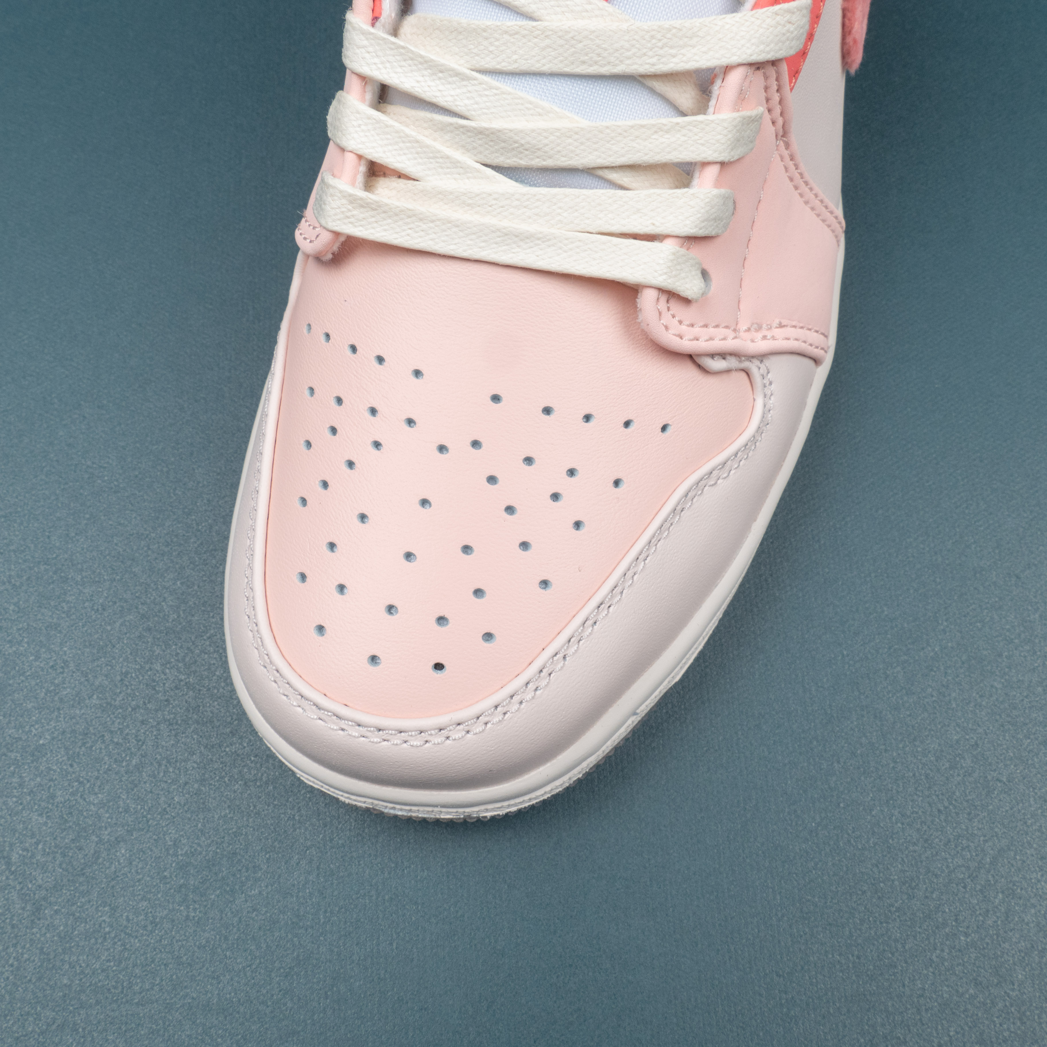 1s Low SE Mighty Swooshers Pink (W)