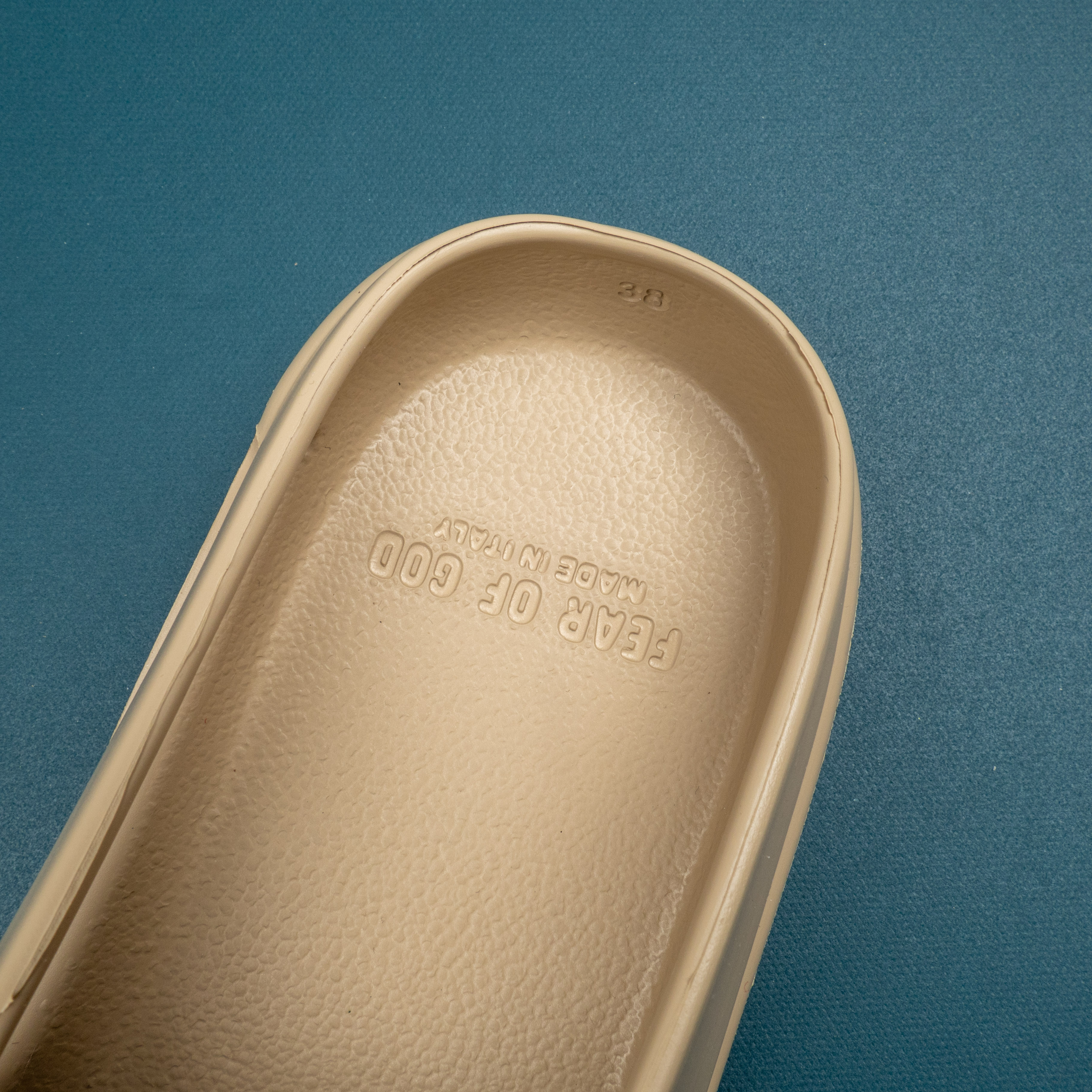 Caliornia One Stomp Almond