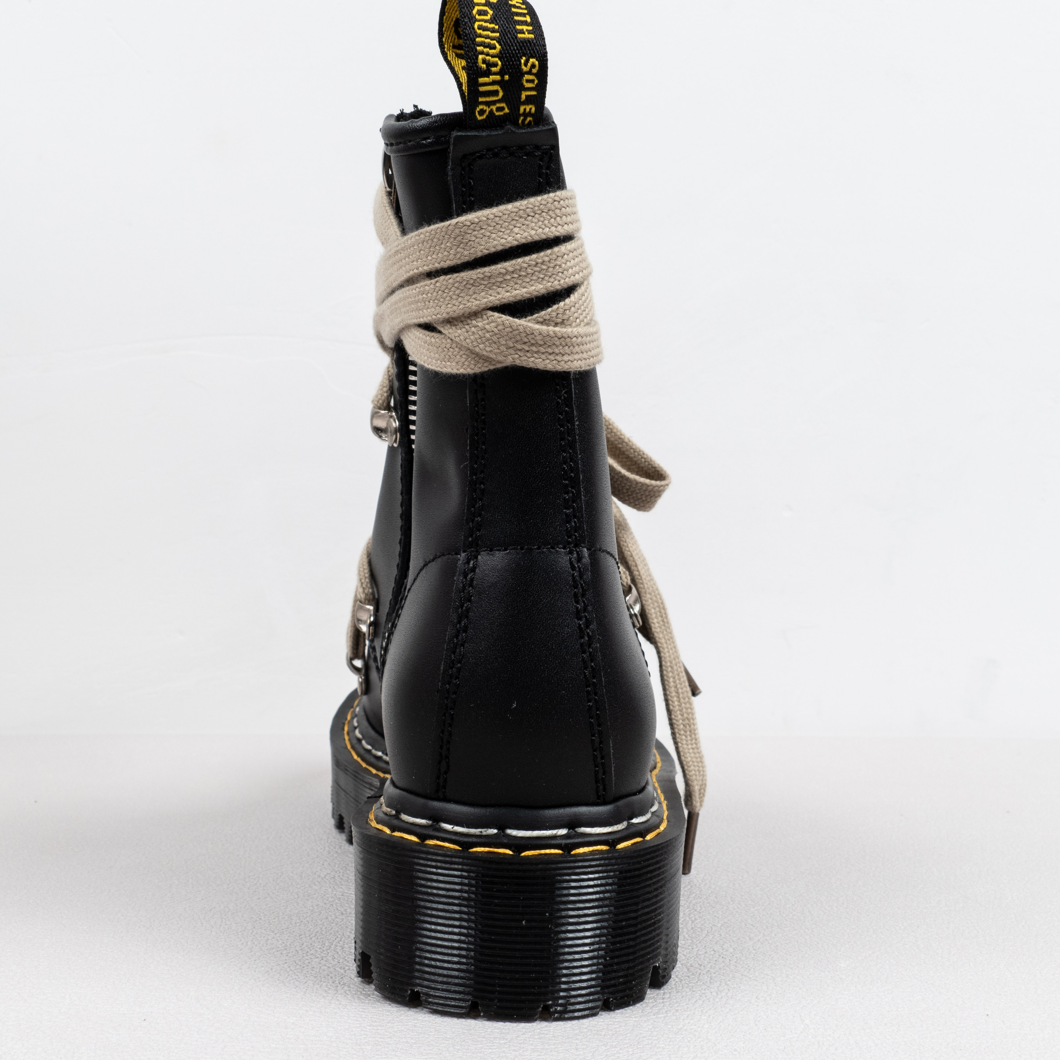 【Free Shipping】女鞋 Dr.Martens 马汀博士Jadon系列 1460 绑带马丁靴 15265001