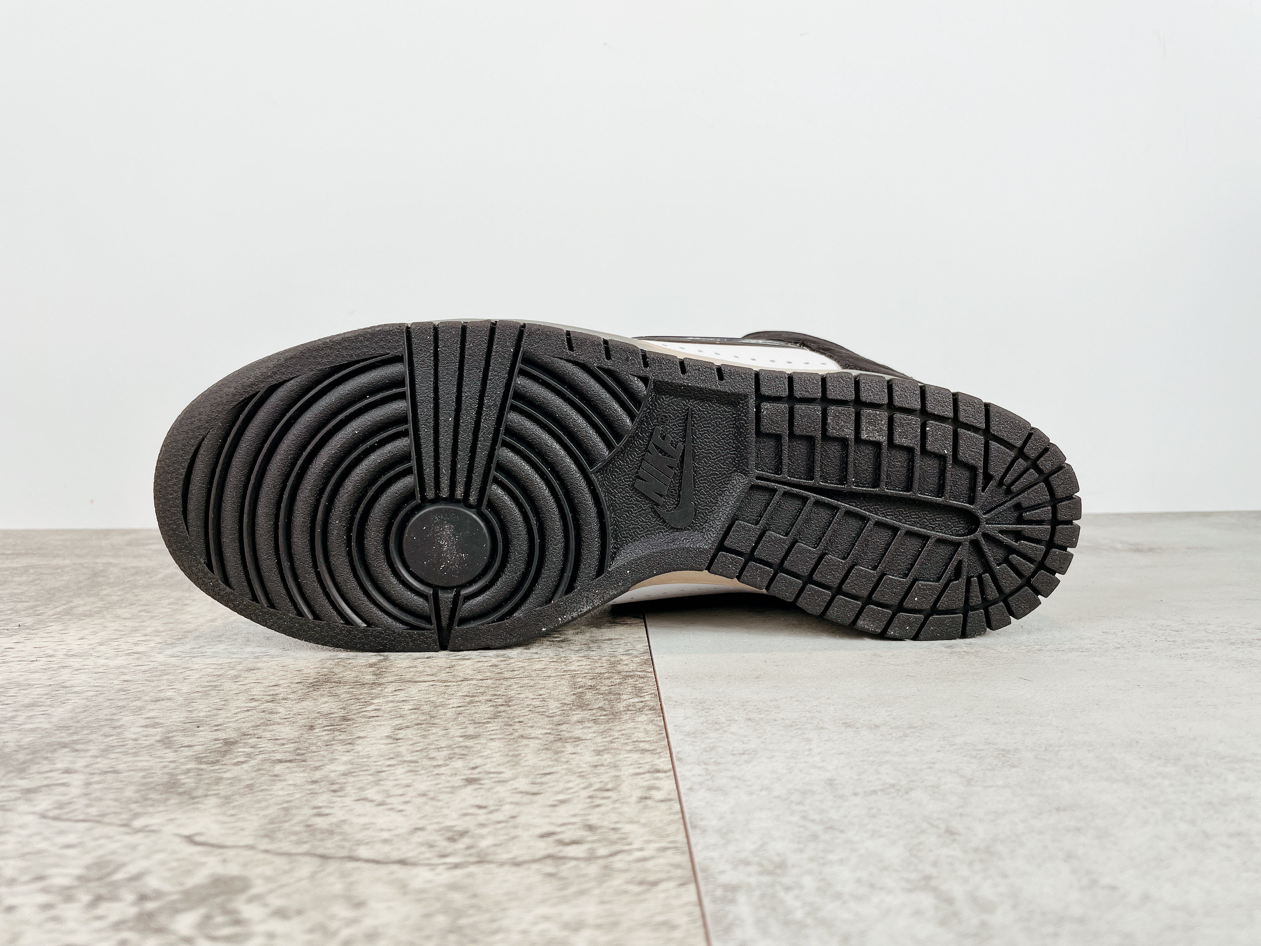 Dunk High Slam Jam White Black