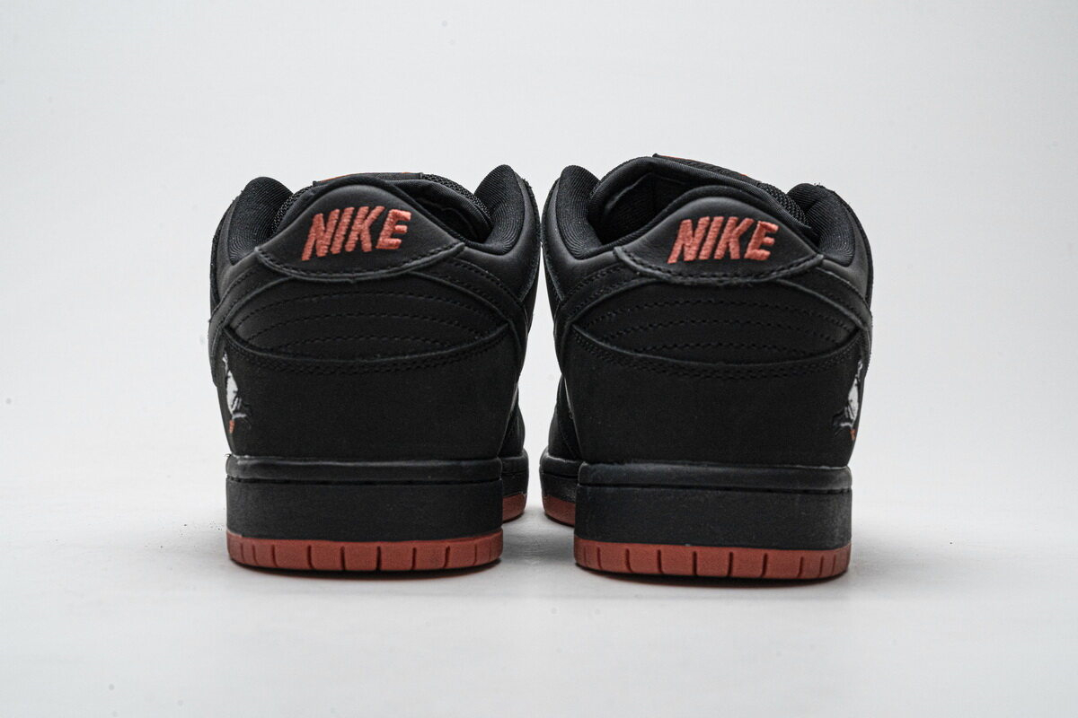 SB Dunk Low Black Pigeon (Regular Box)