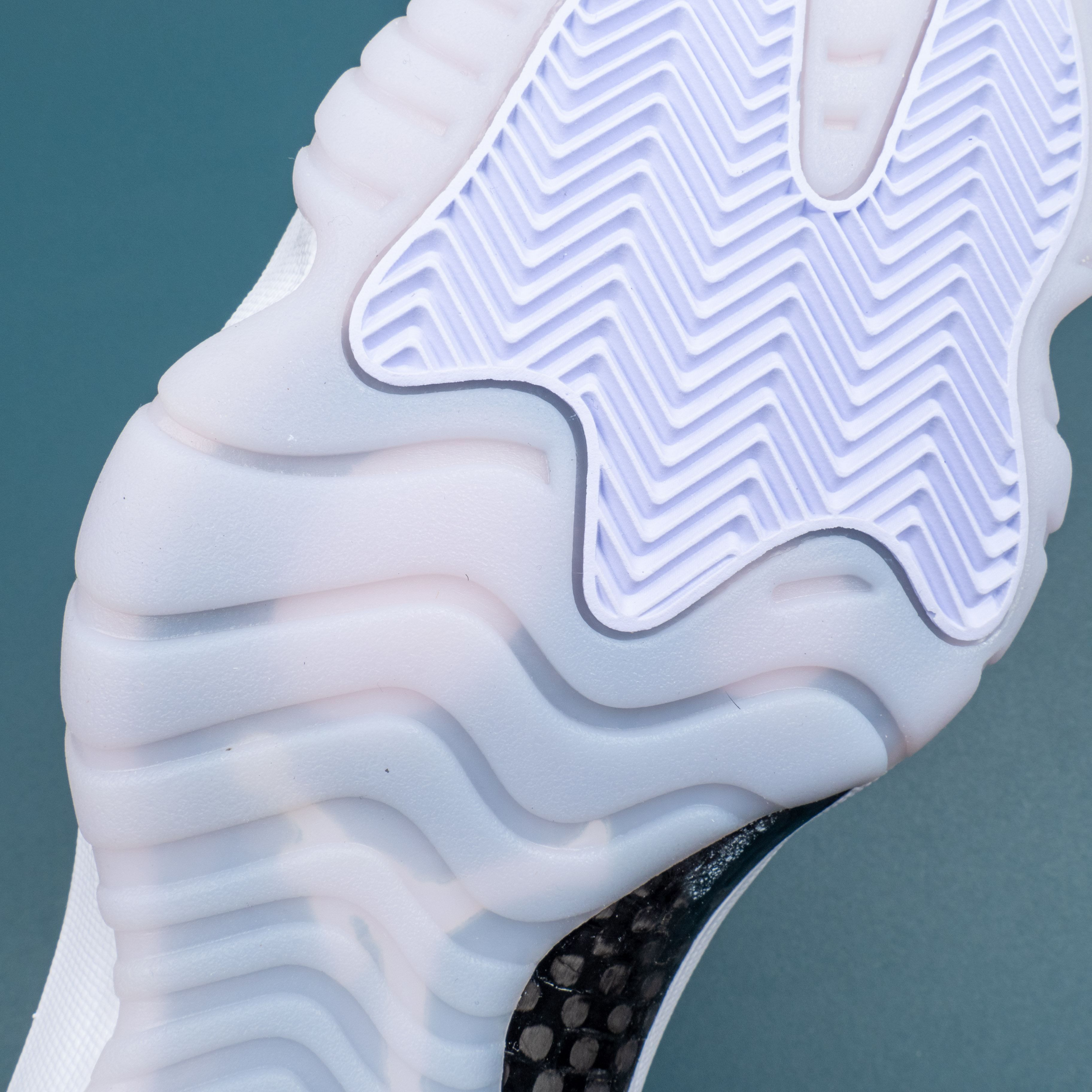 11s Retro Low Pure Violet