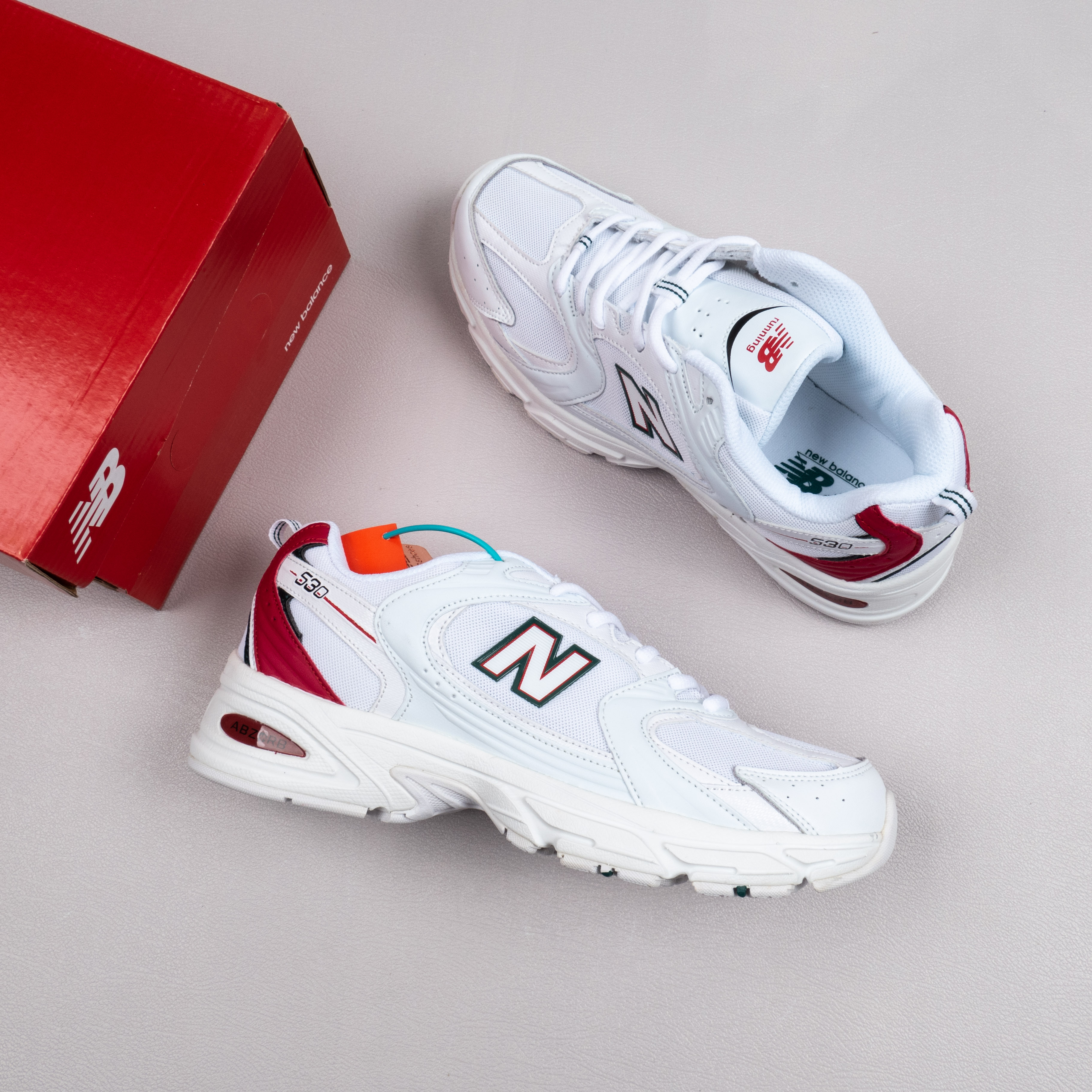 【Free Shipping】 NB530系列复古跑步鞋老爹鞋 MR530SK