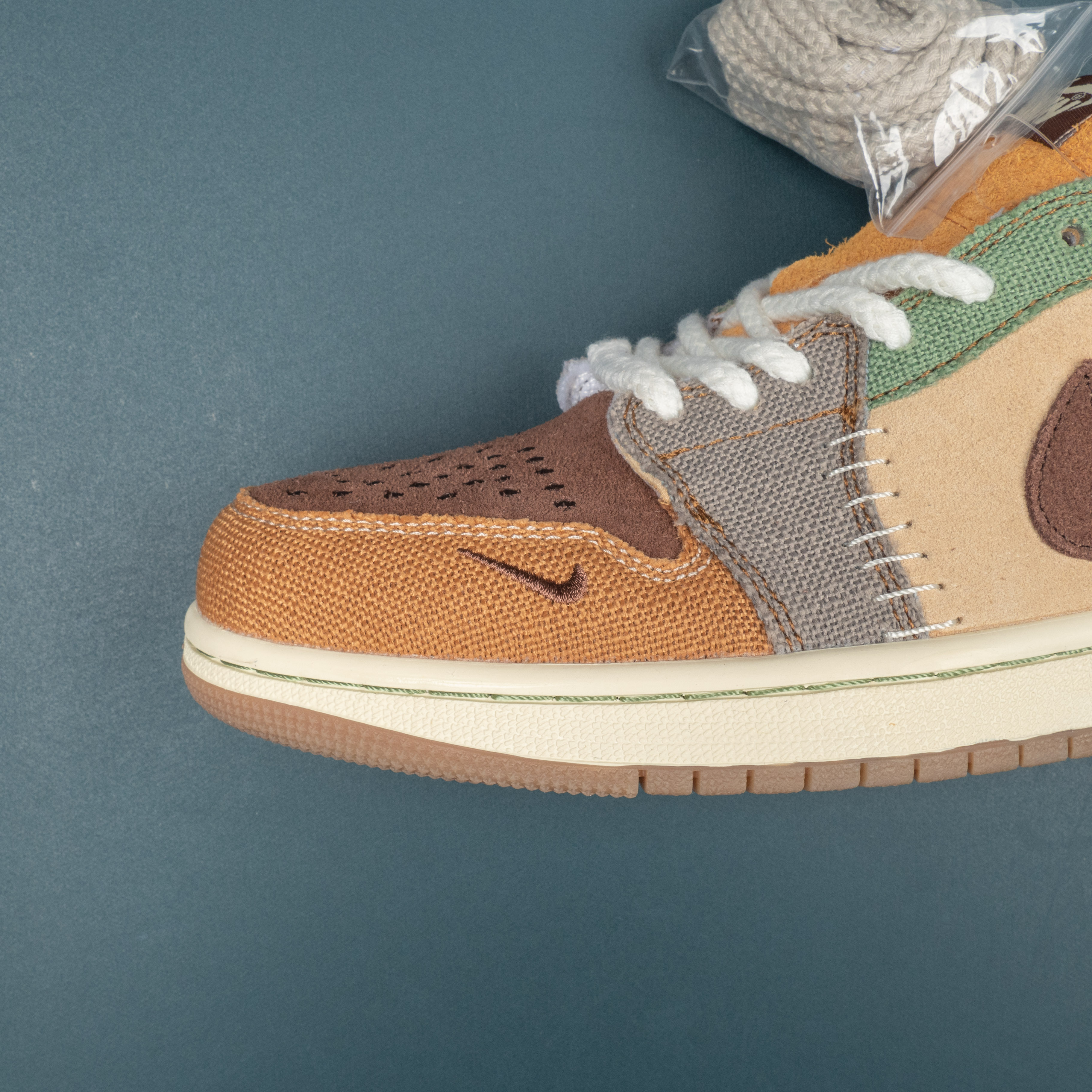 1's Retro Low OG Zion Williamson Voodoo