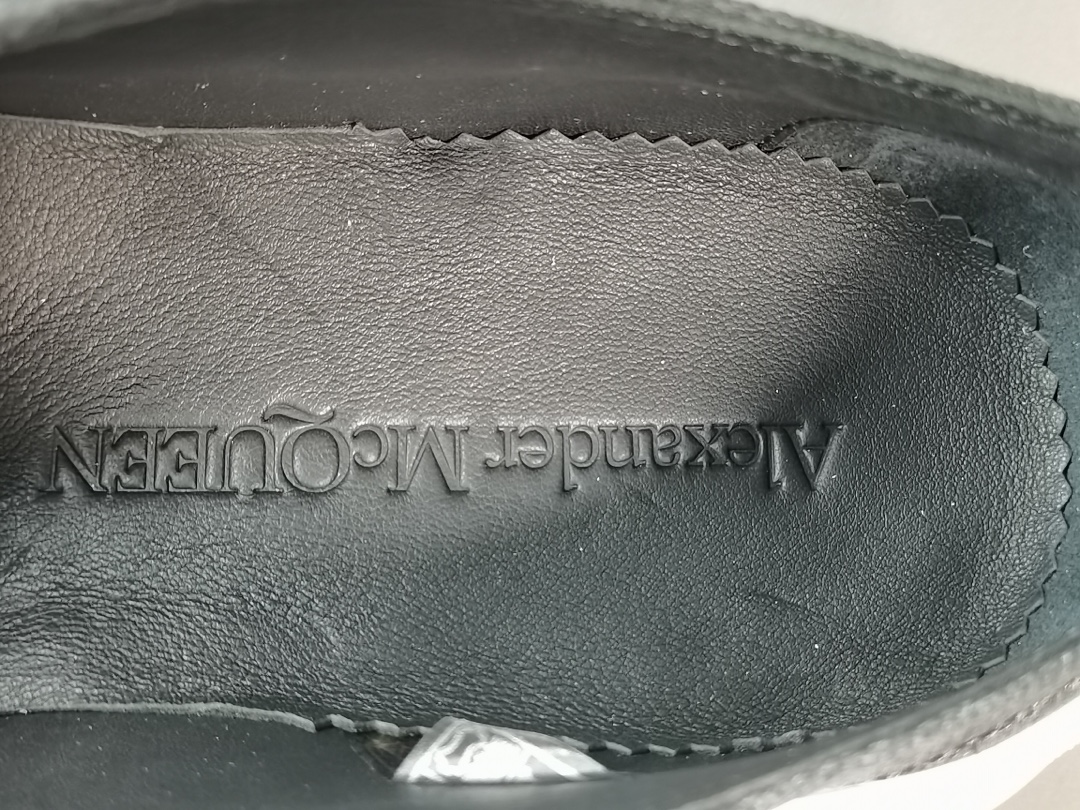 Tread Slick Low Lace Up Black White