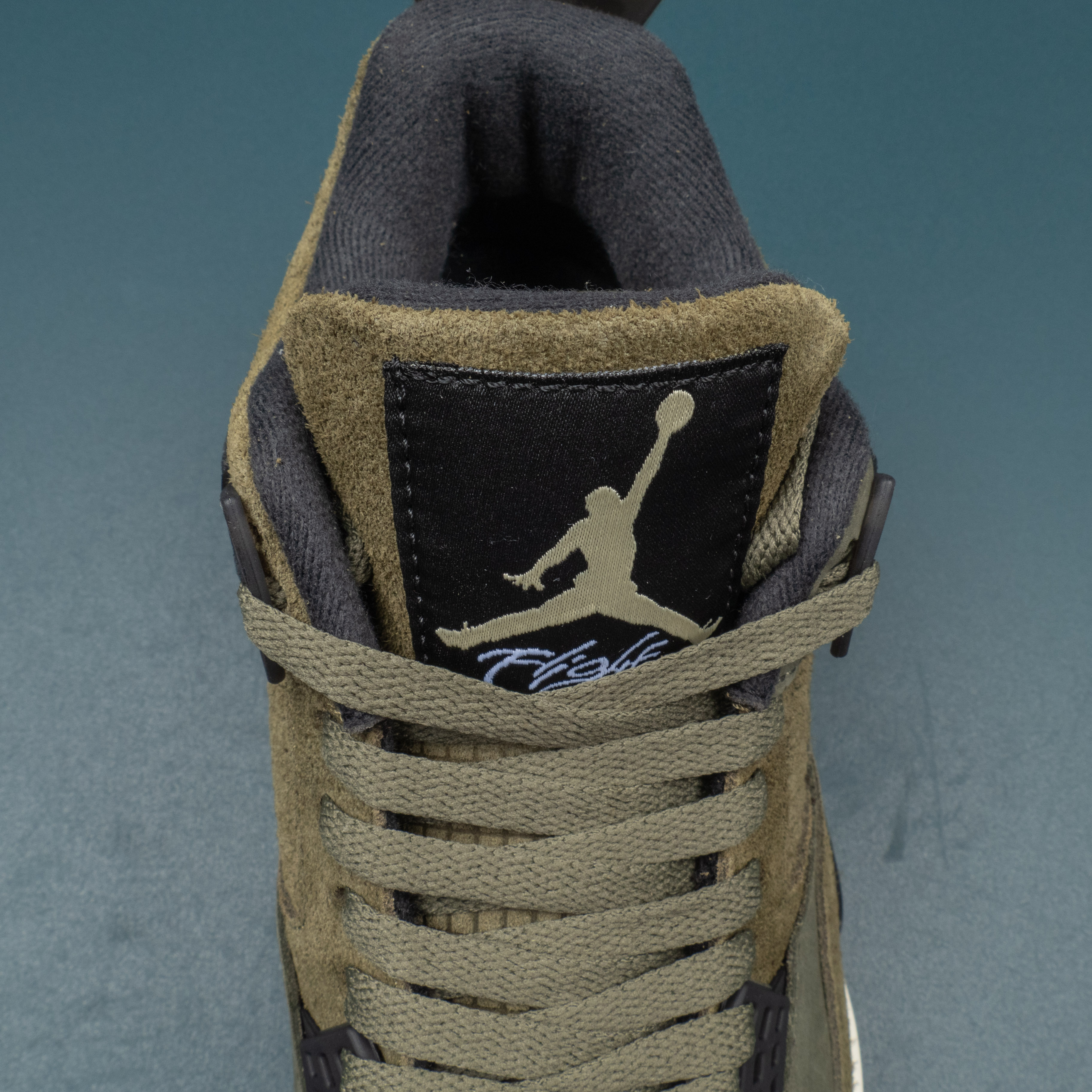 4s Retro SE Craft Medium Olive