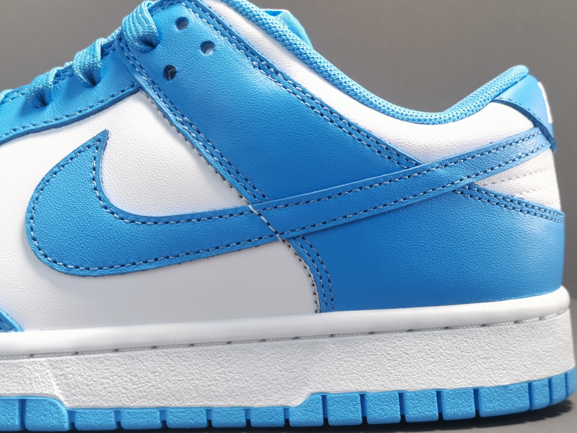 Dunk Low UNC (2021)