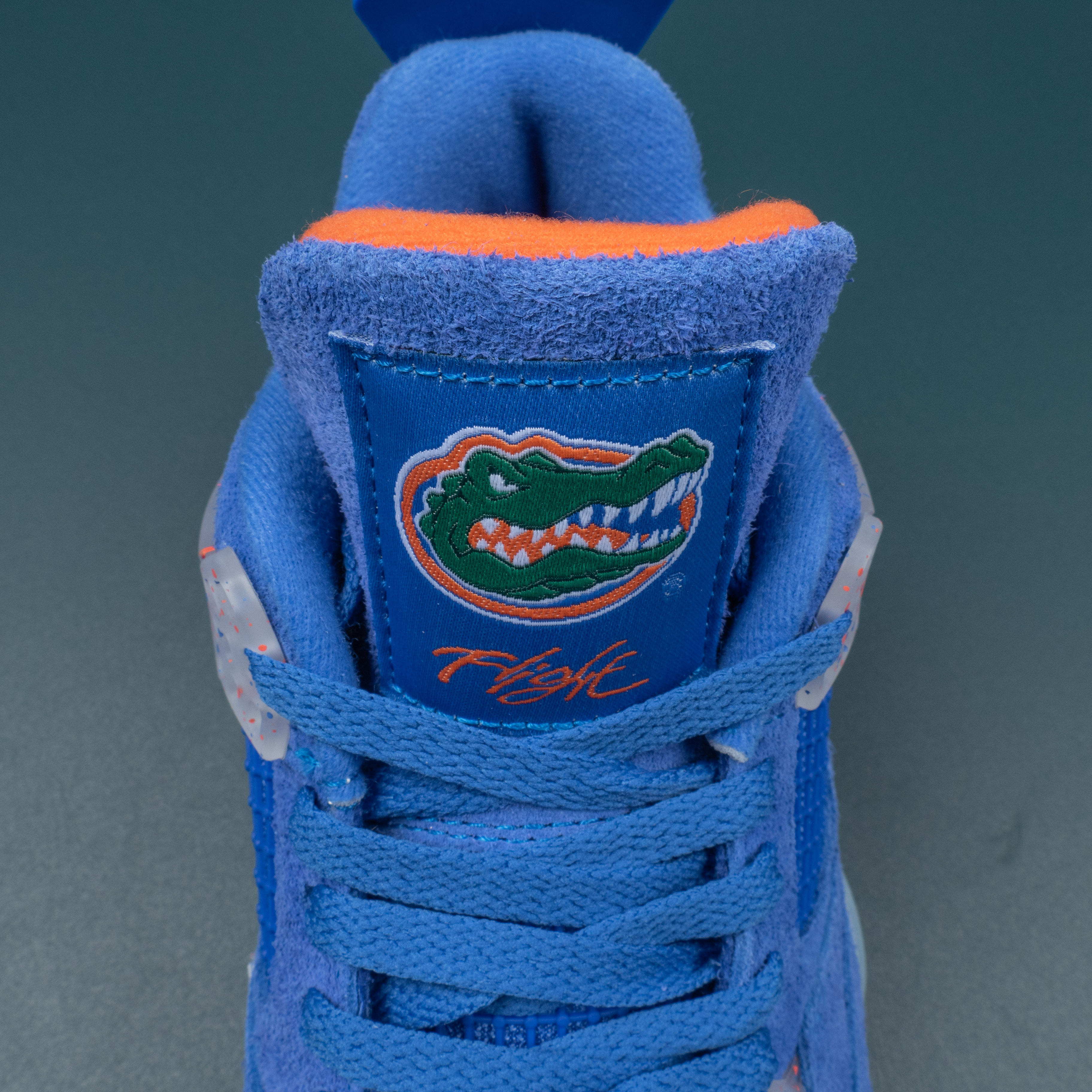 4's RETRO FLIGHT IN BLUE