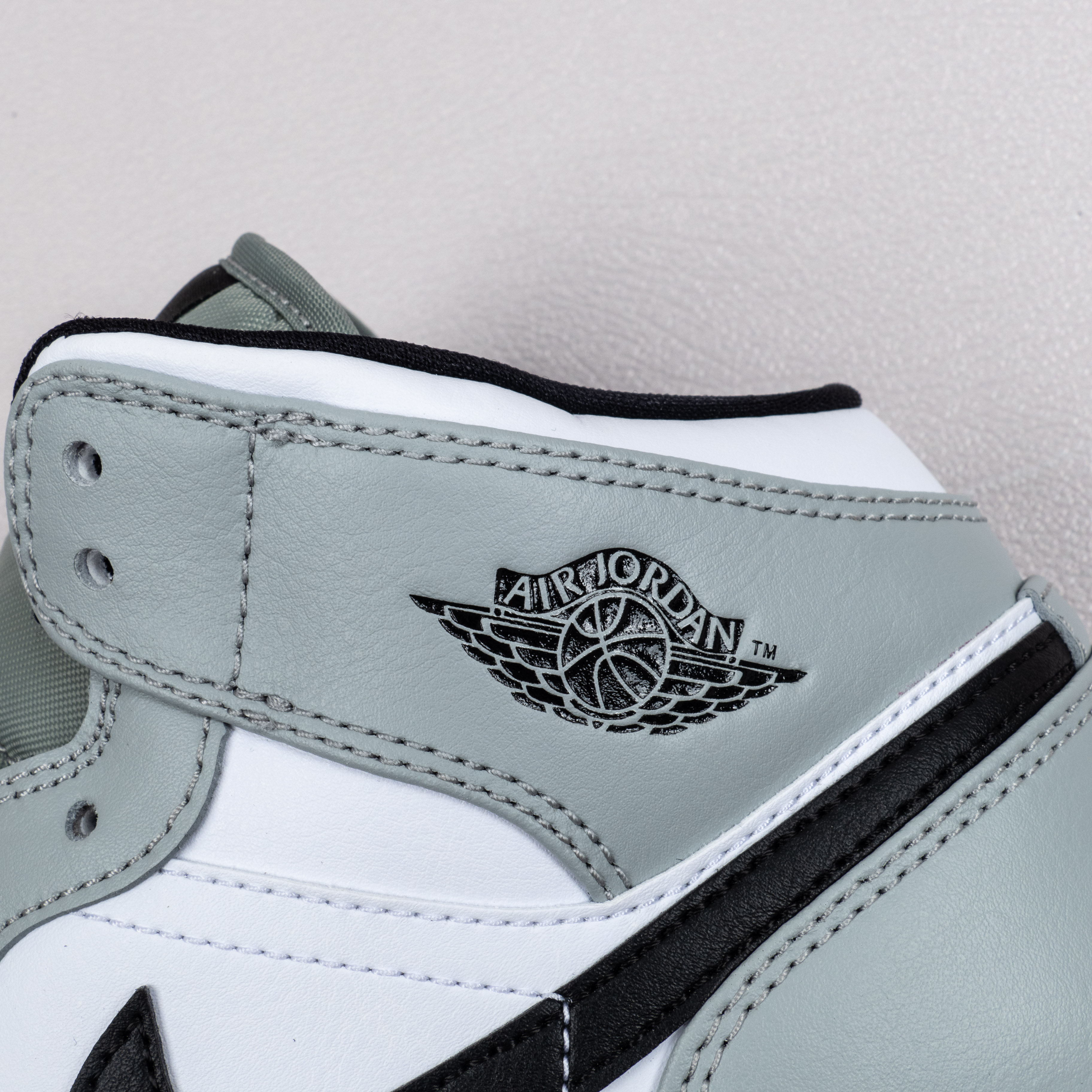 1's Mid Light Smoke Grey