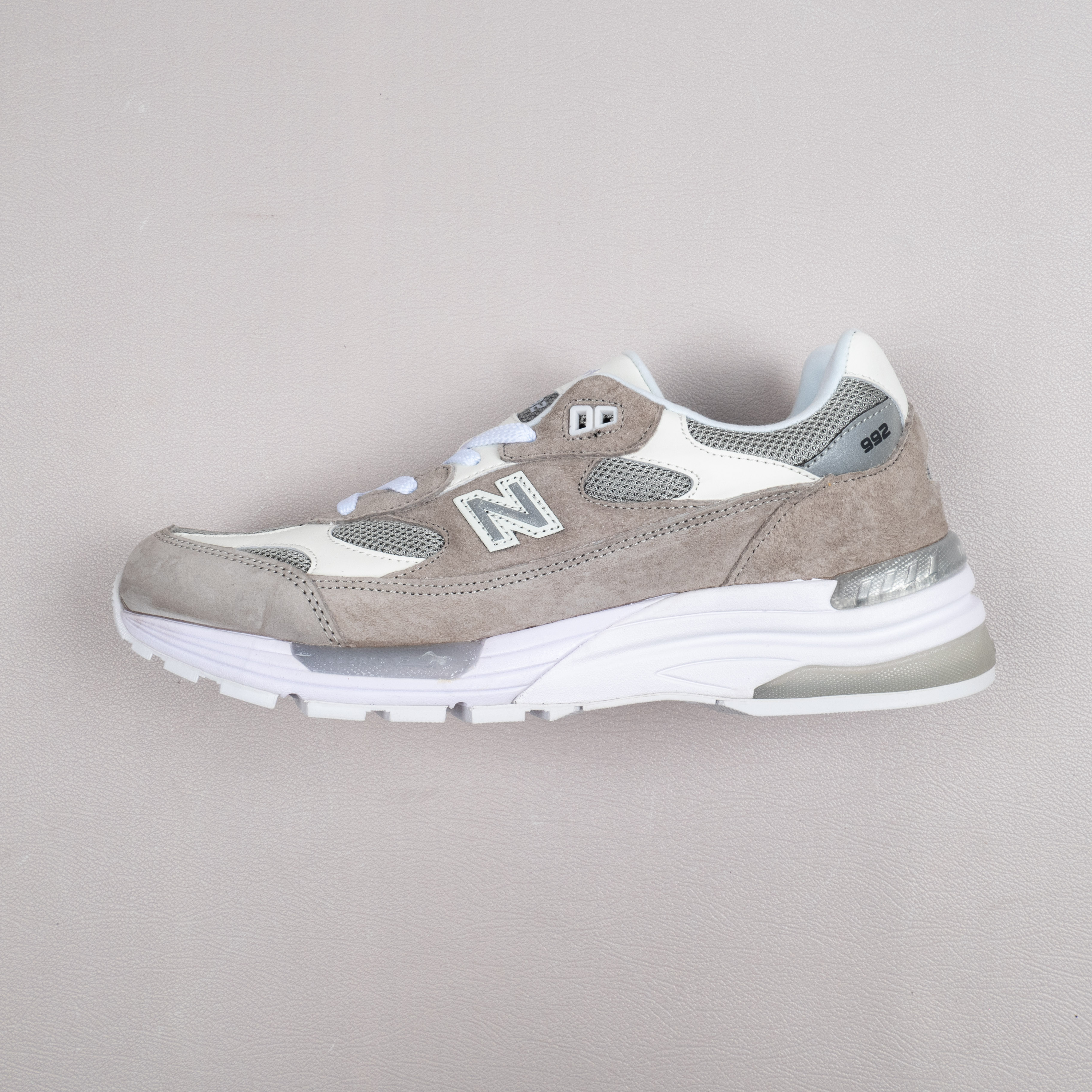 992 White Silver Nimbus Cloud