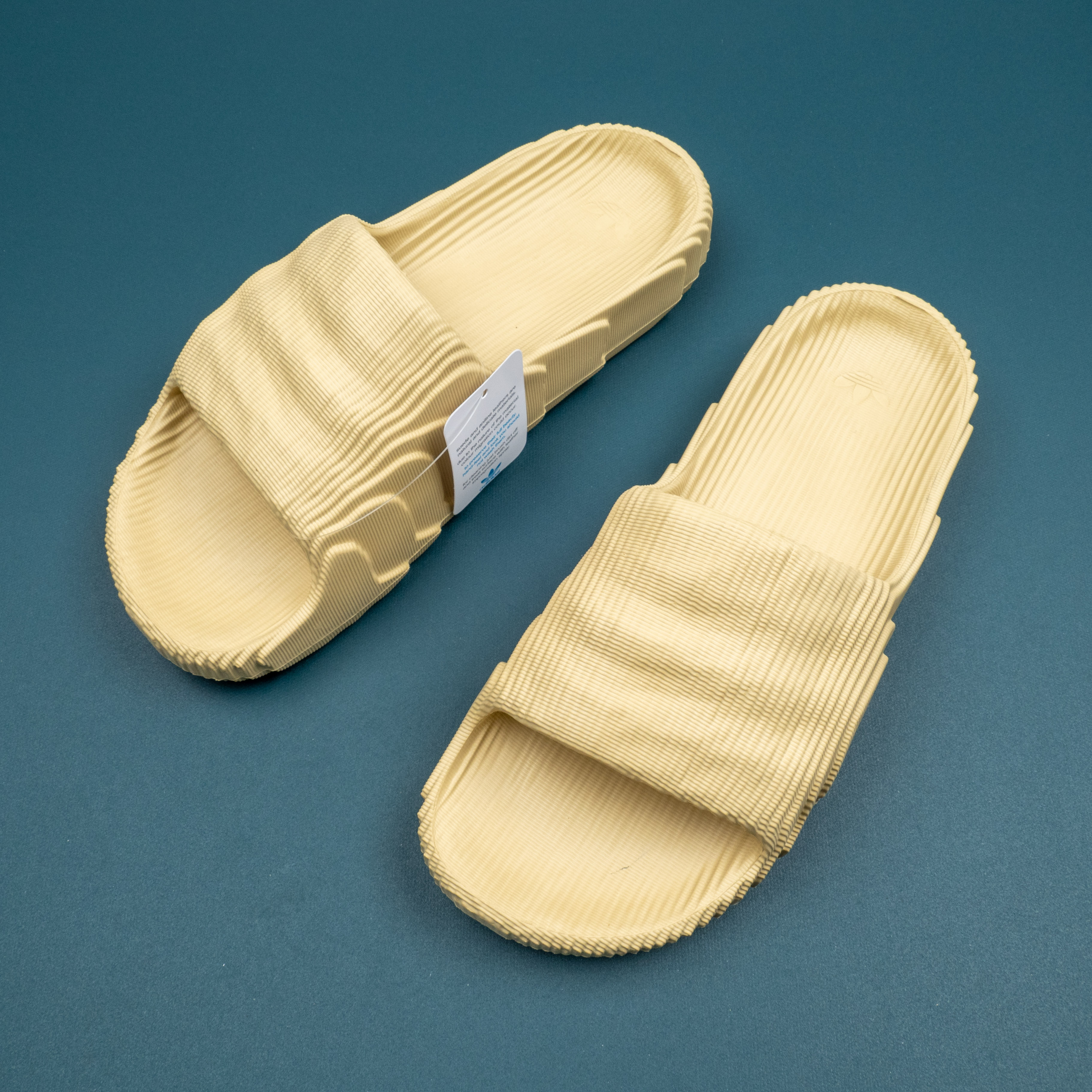 Colleettion Beach Shoes Yellow