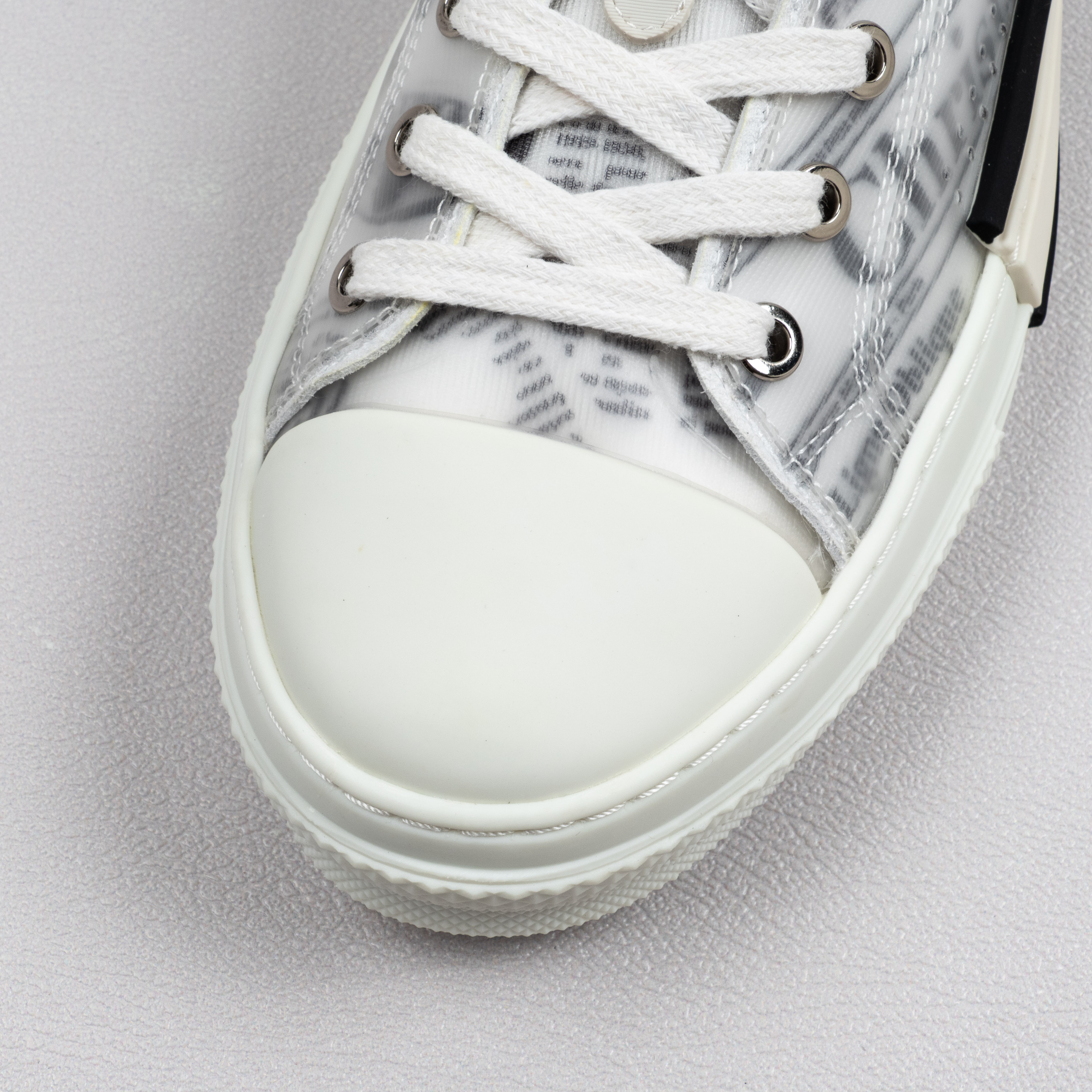 【Free shipping】男女鞋 DlRO 低帮运动休闲鞋 T00962H565