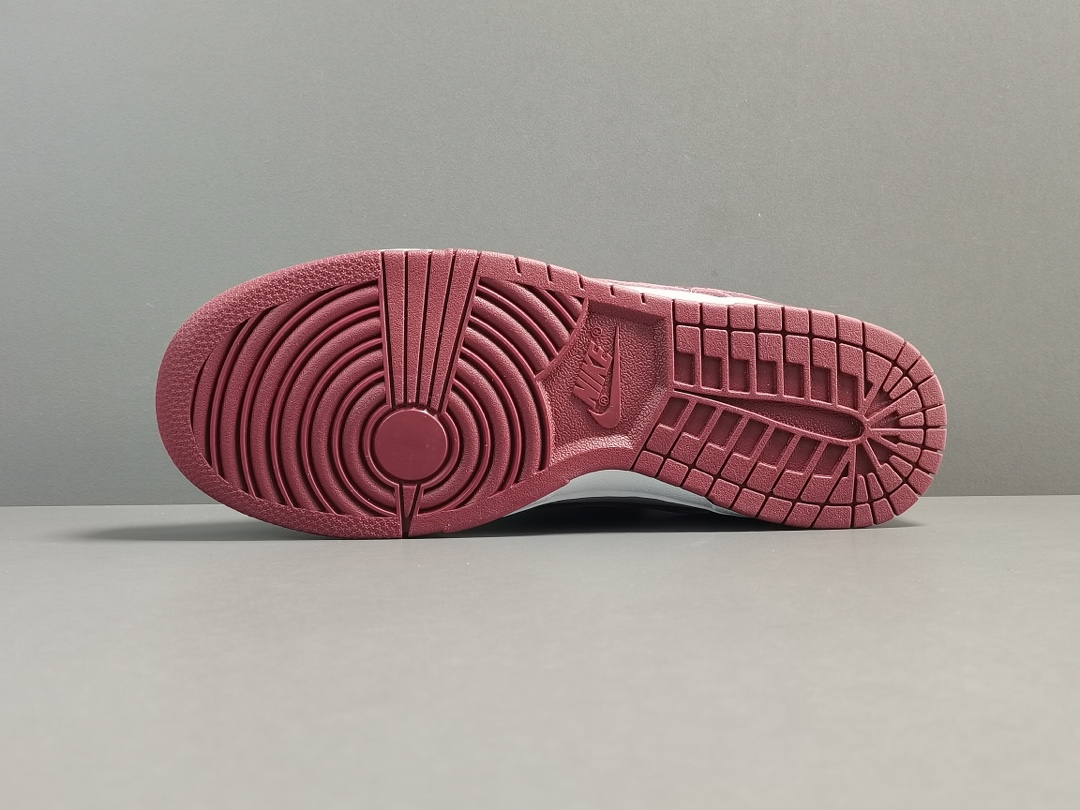 Dunk Low Bordeaux