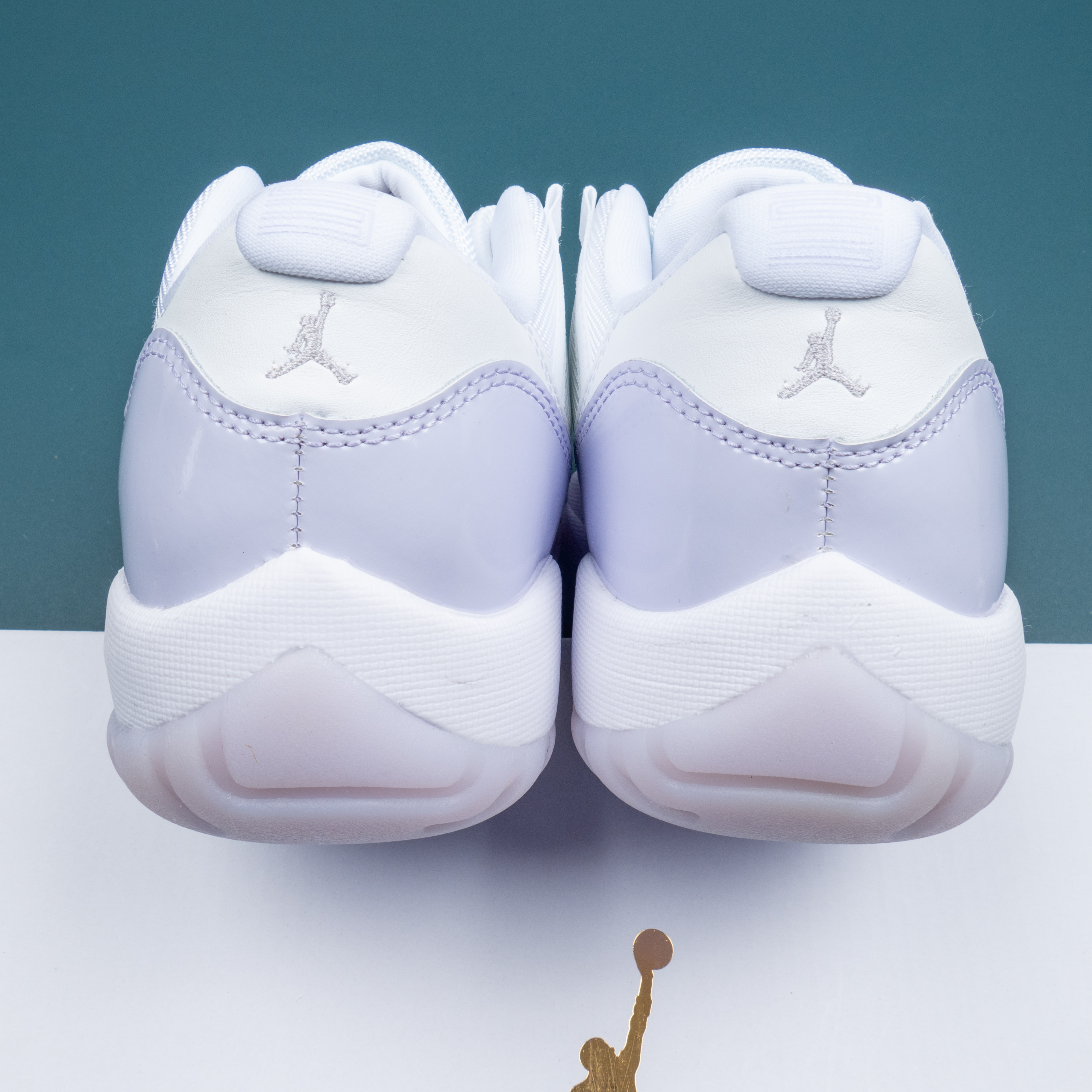 11s Retro Low Pure Violet