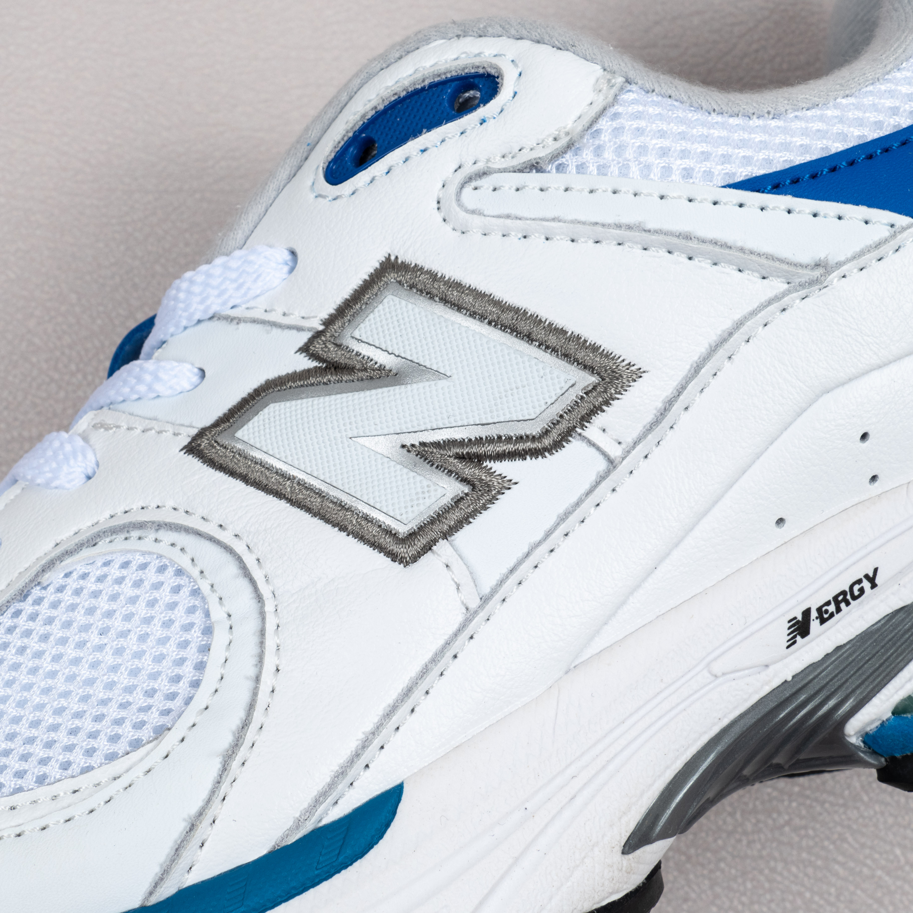 【Free Shipping】002系列 NB复古慢跑鞋 ML2002RW