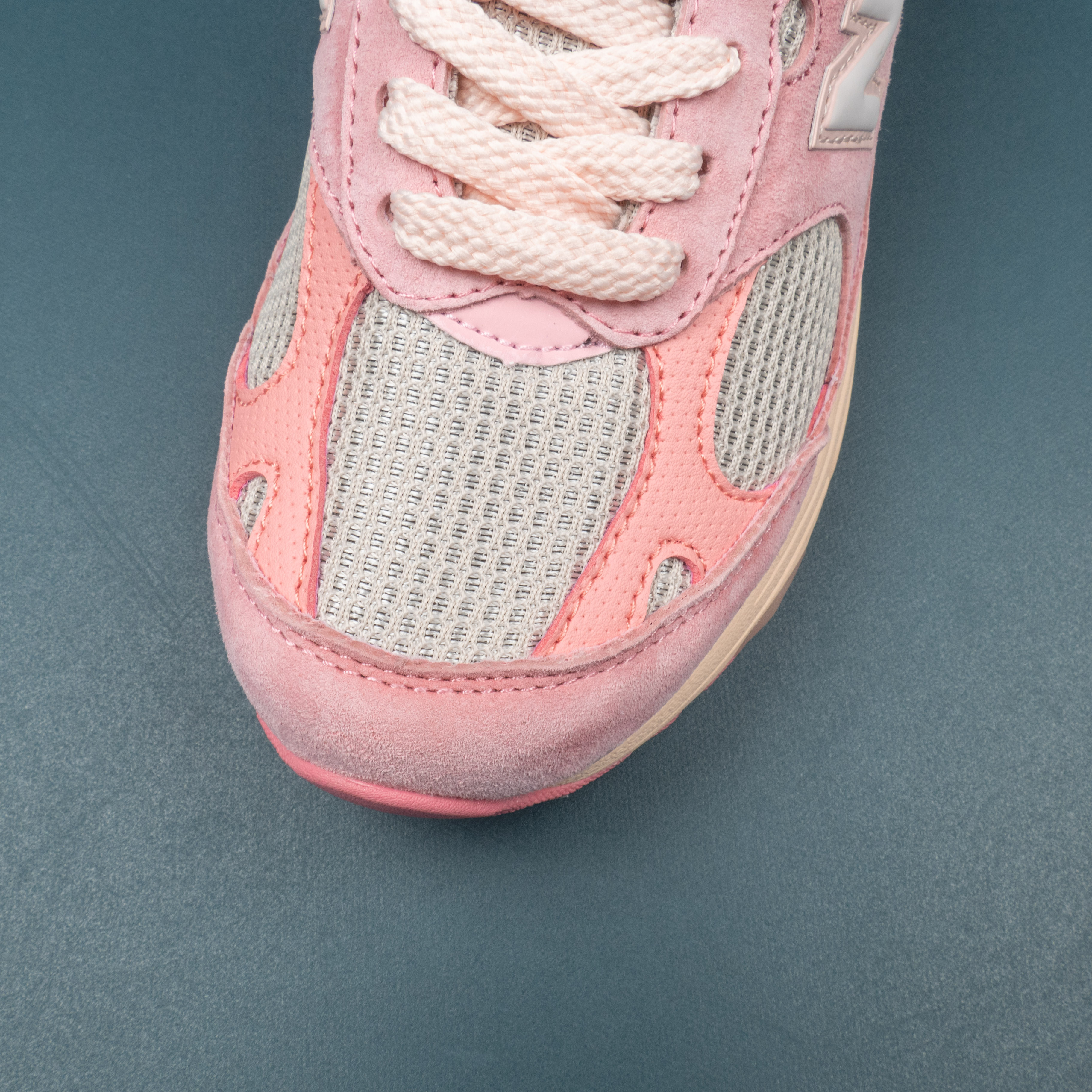 993 Joe Freshgoods Performance Art Powder Pink