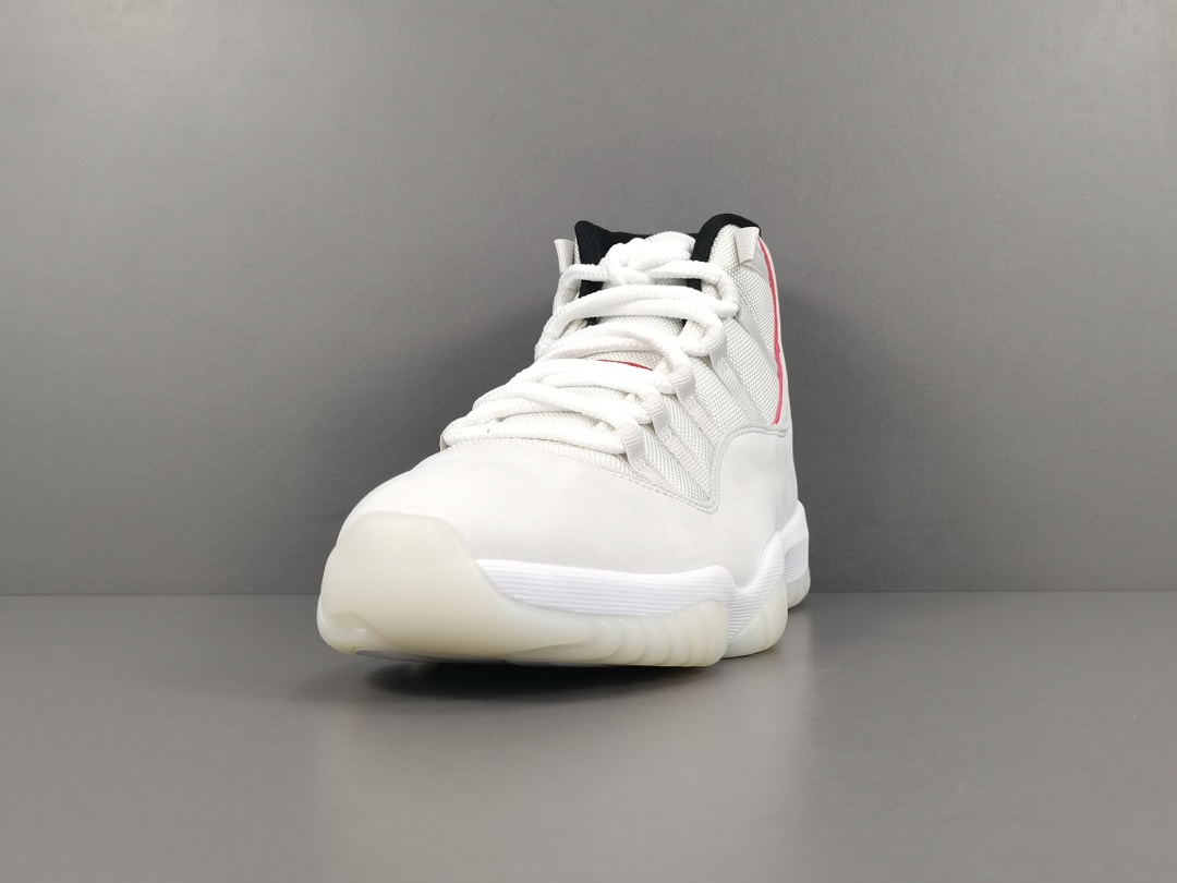11's Retro Platinum Tint