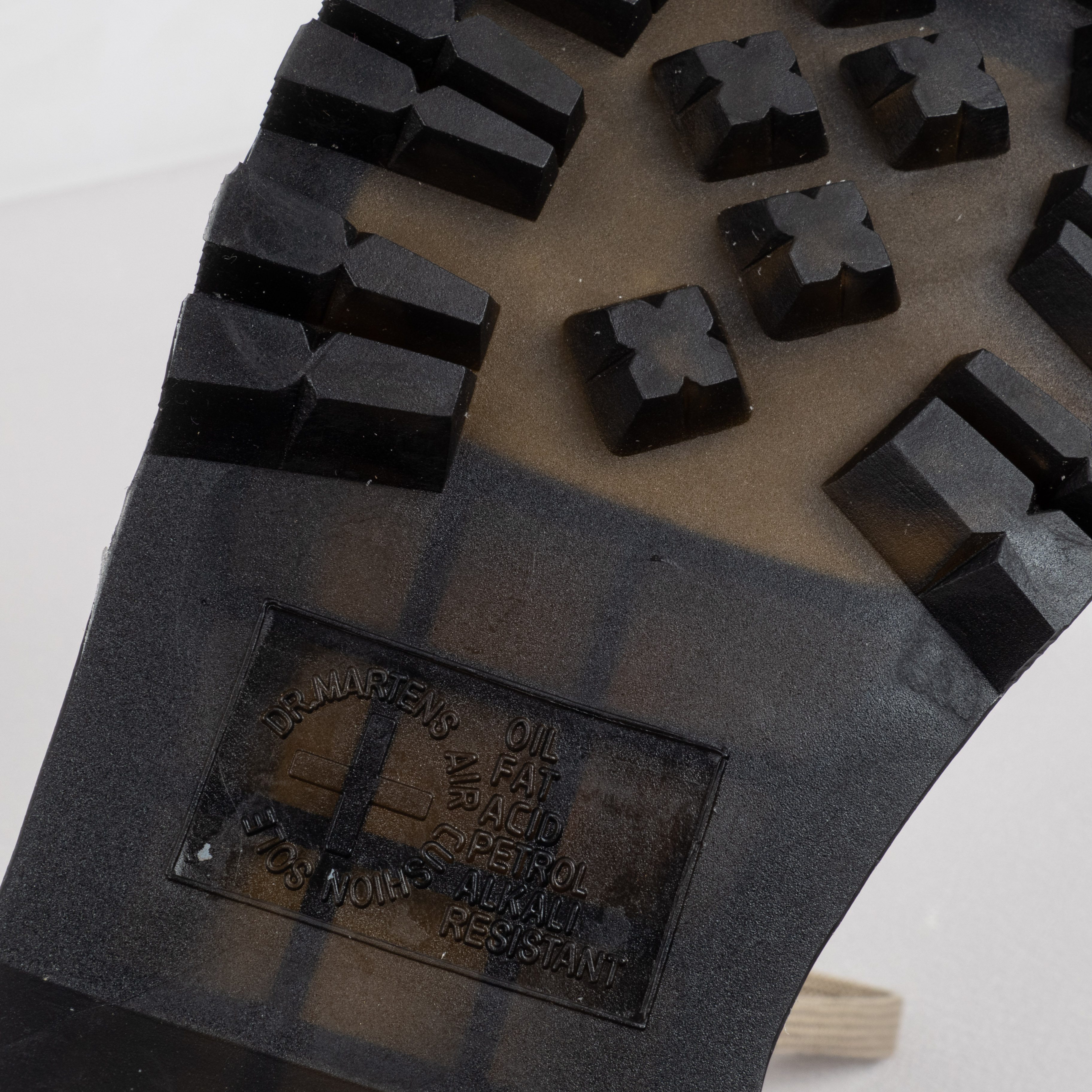 【Free Shipping】女鞋 Dr.Martens 马汀博士Jadon系列 1460 绑带马丁靴 15265001