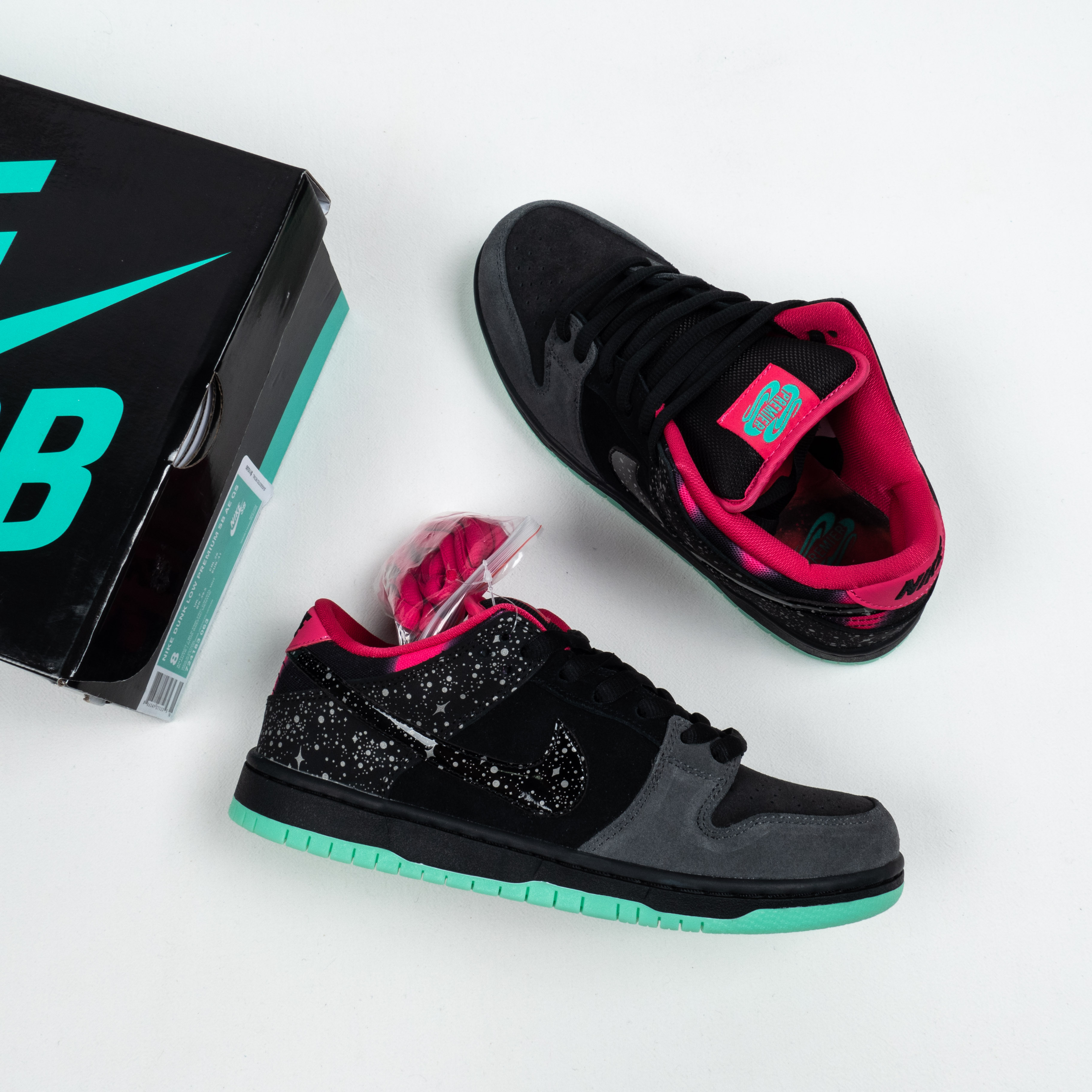 Dunk SB Low Premier  Northern Lights