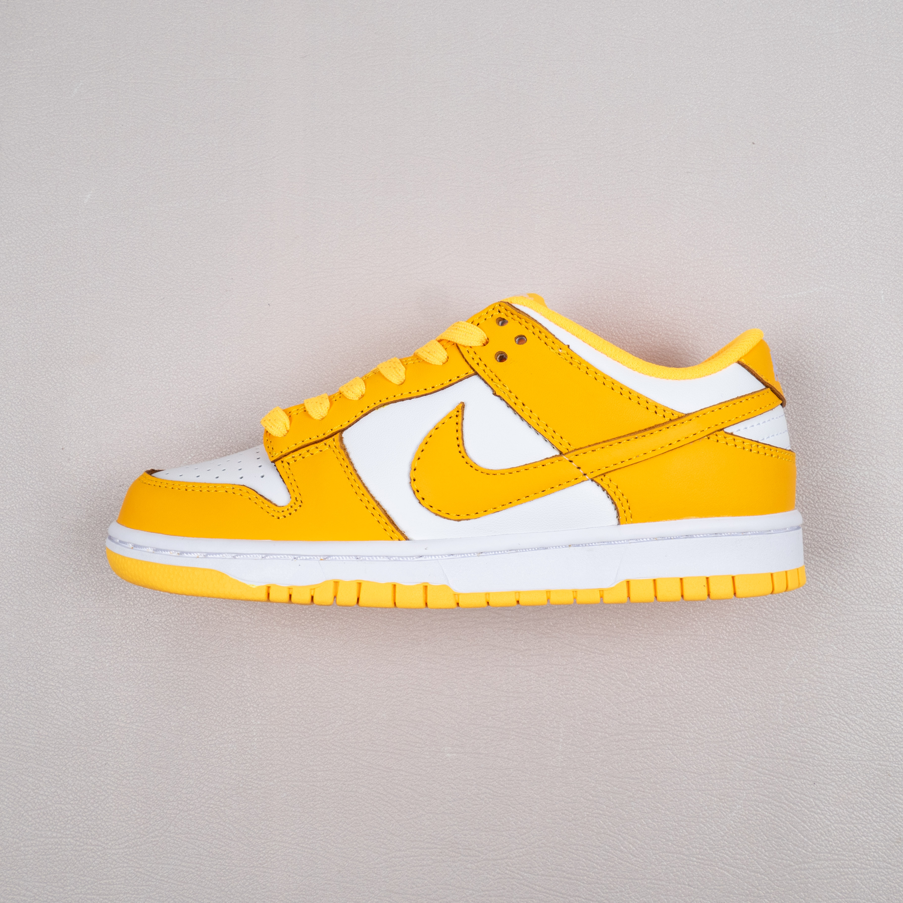 Dunk Low Laser Orange